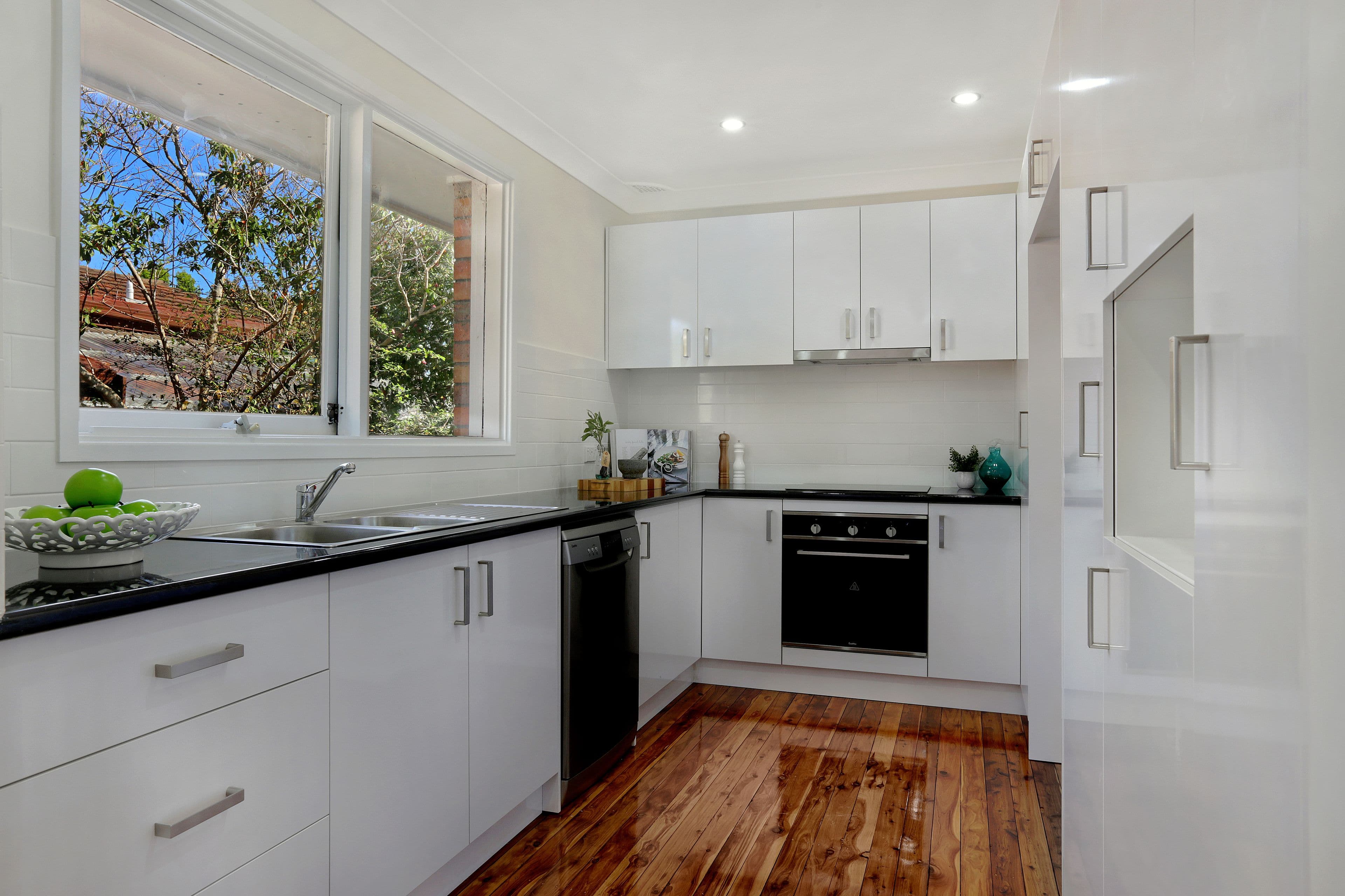 50 Camorta Close, Kings Park - Thumbnail 3