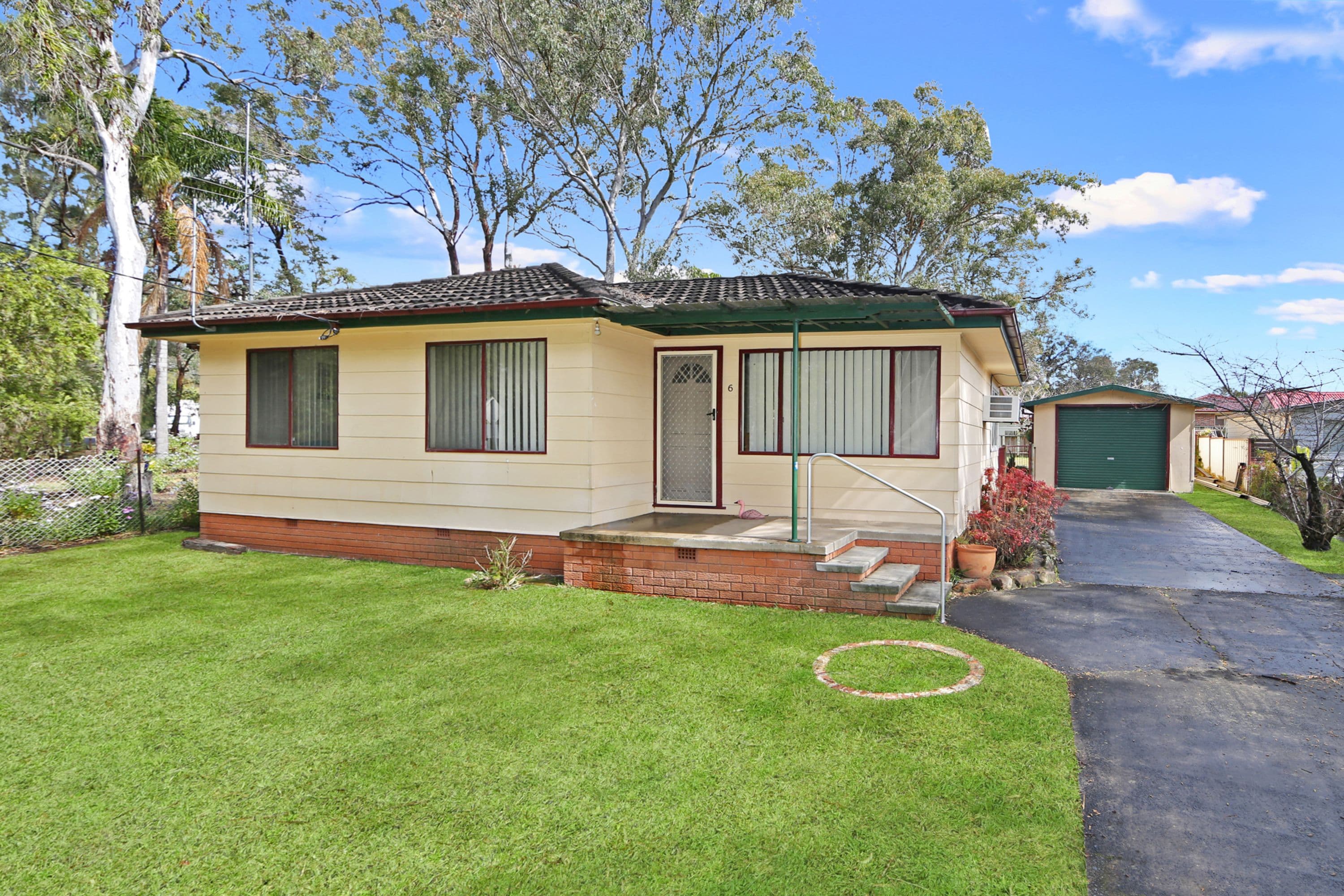 6 Hobson Avenue, Charmhaven - Image 1