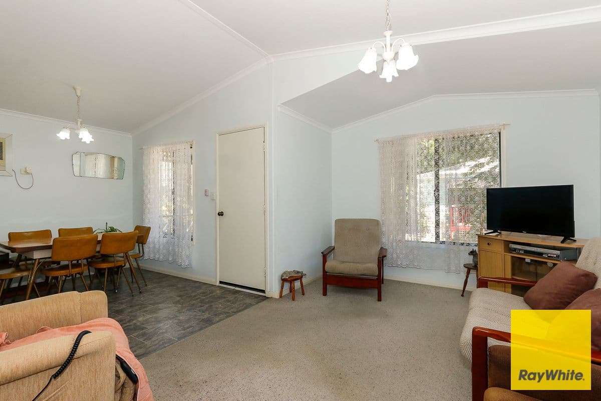 351 Hawtin Road, Forrestfield WA 6058, Forrestfield - Thumbnail 4