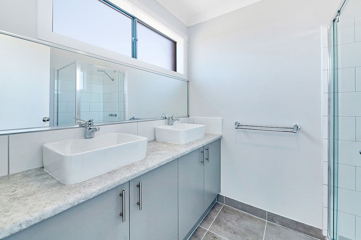 29 Alexandra Avenue, Koo Wee Rup VIC 3981, Koo Wee Rup - Thumbnail 3