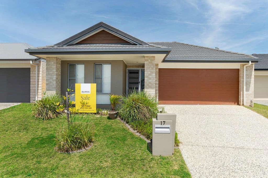 17 Lamont Street, Coomera QLD 4209, Coomera - Thumbnail 3
