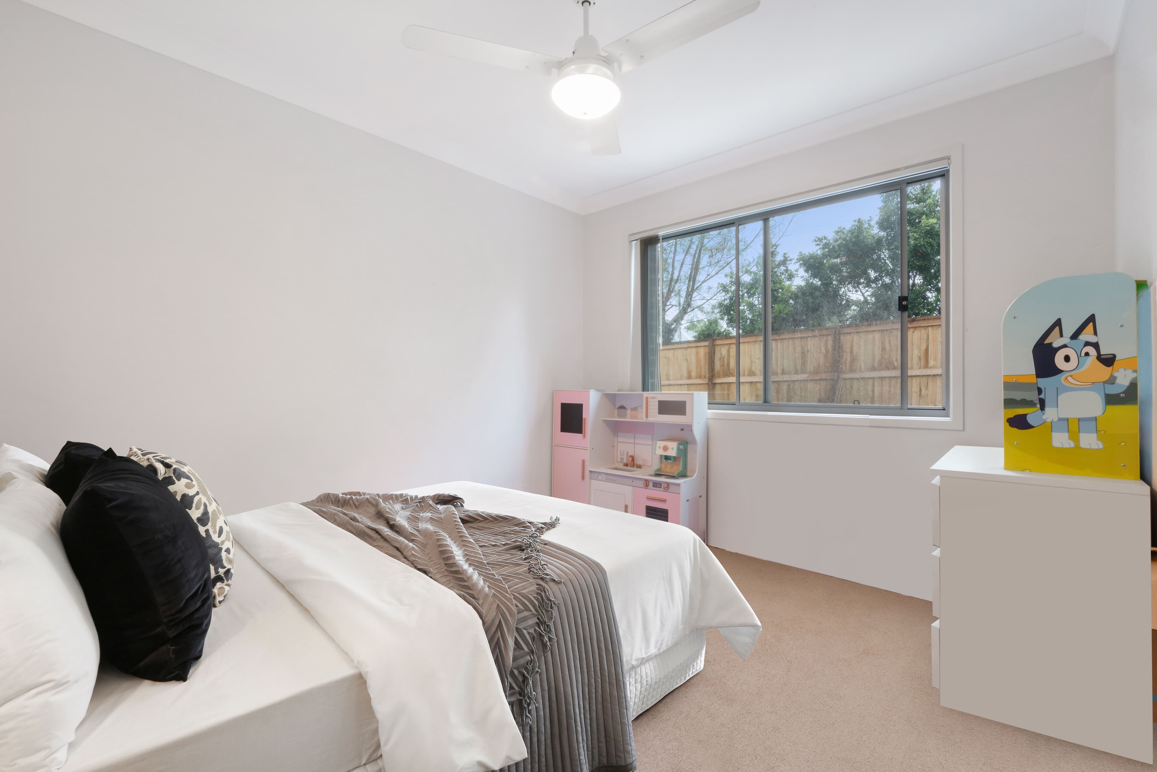 19 Russell Street, Everton Park QLD 4053, Everton Park - Thumbnail 3