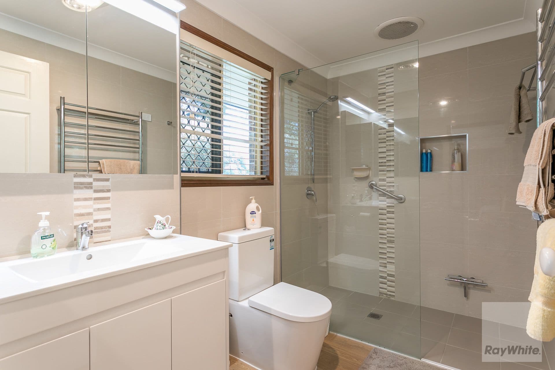 18 Beachside Court, Victoria Point QLD 4165, Victoria Point - Thumbnail 8
