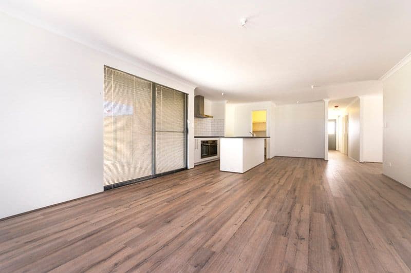 17 Revilo Street, Lancelin WA 6044, Lancelin - Thumbnail 2
