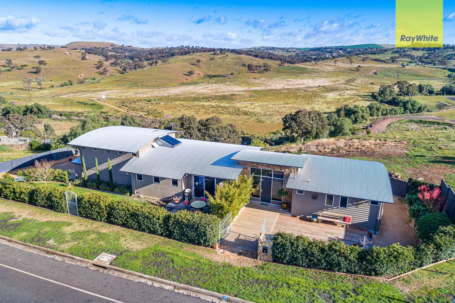 149 Underbank Boulevard, Bacchus Marsh VIC 3340, Bacchus Marsh - Thumbnail 2