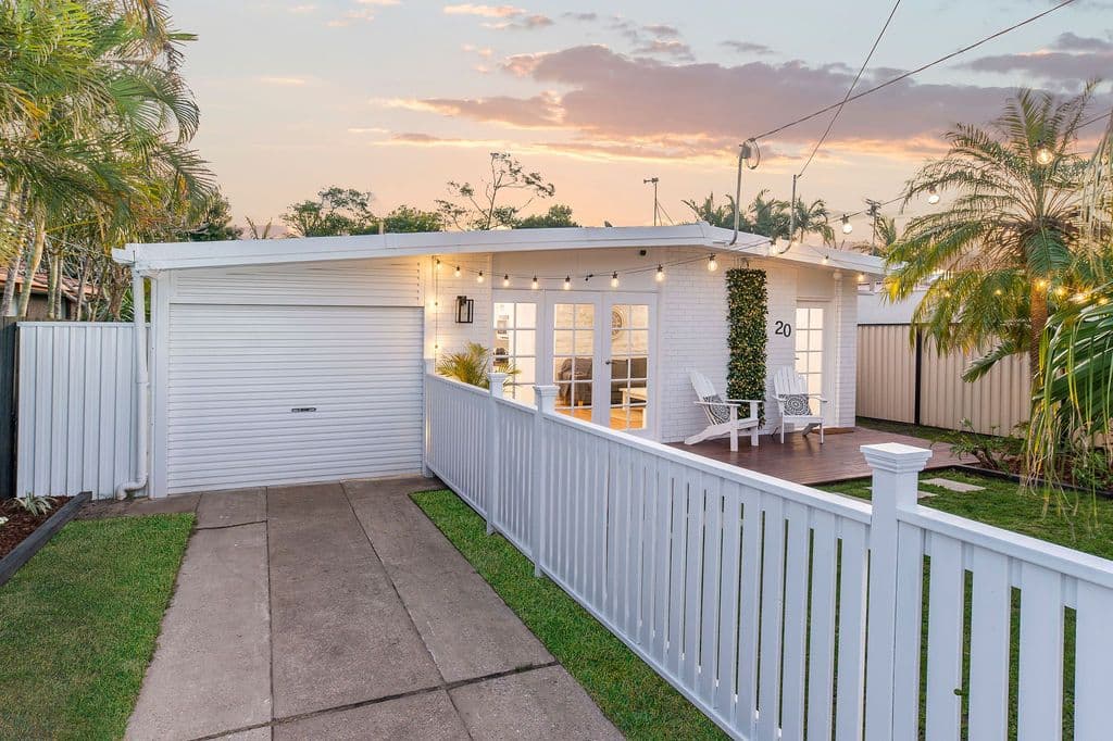 20 Medika Street, Runaway Bay QLD 4216, Runaway Bay - Image 1