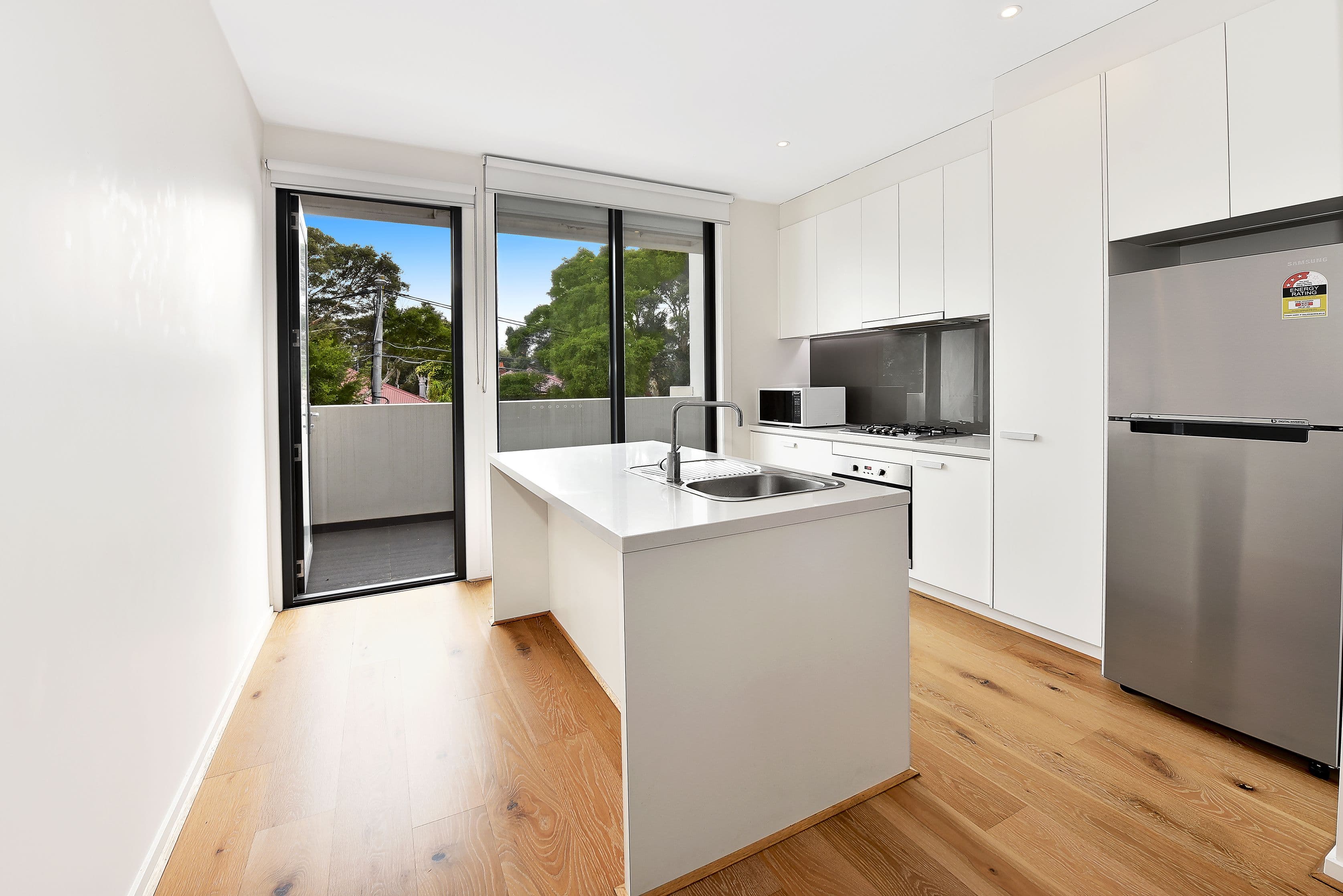 15 Showers Street, Preston VIC 3072, Preston - Thumbnail 3