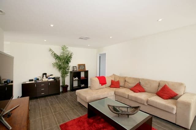 2 Larra Place, Bourkelands - Thumbnail 3