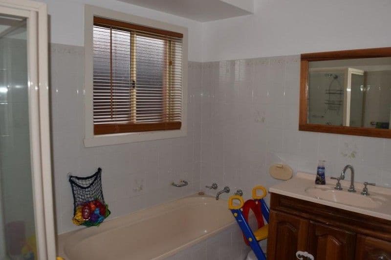 1 Werona Place, Parkes - Thumbnail 8