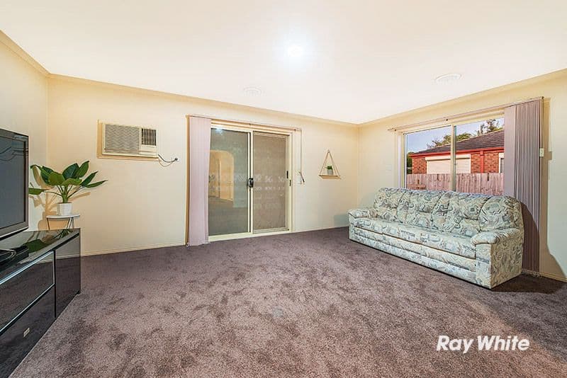 10 Burgan Court, Cranbourne West VIC 3977, Cranbourne West - Thumbnail 5