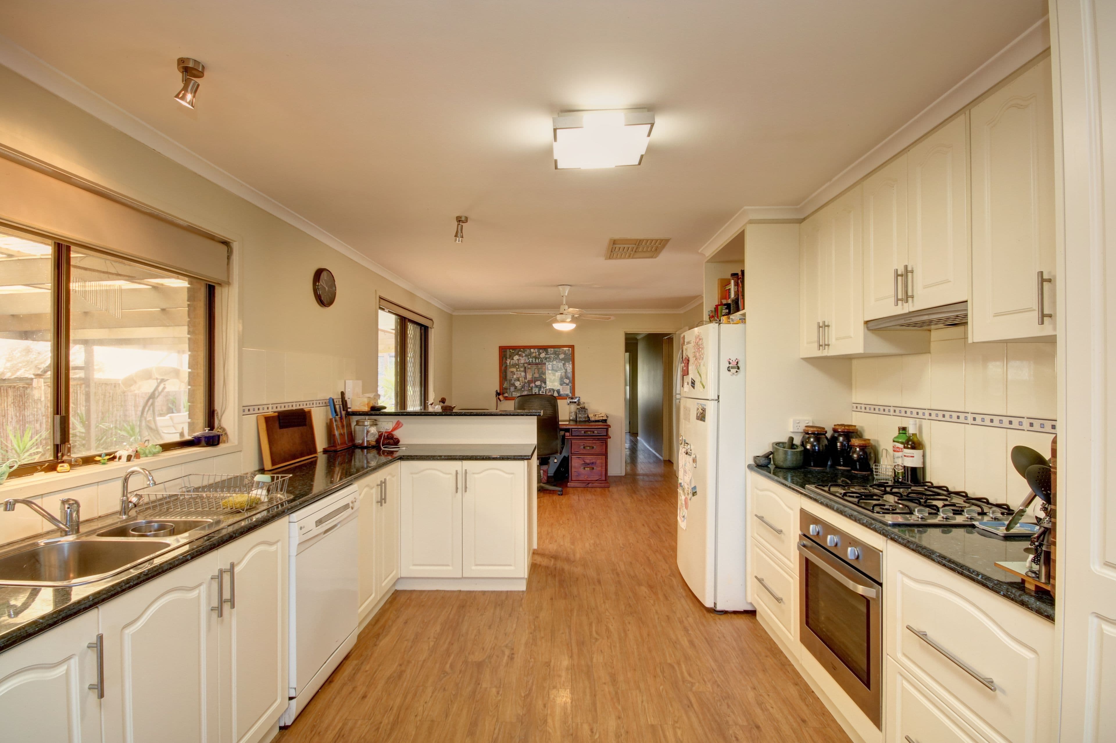 19 Hotham Street, Rochester VIC 3561, Rochester - Thumbnail 2