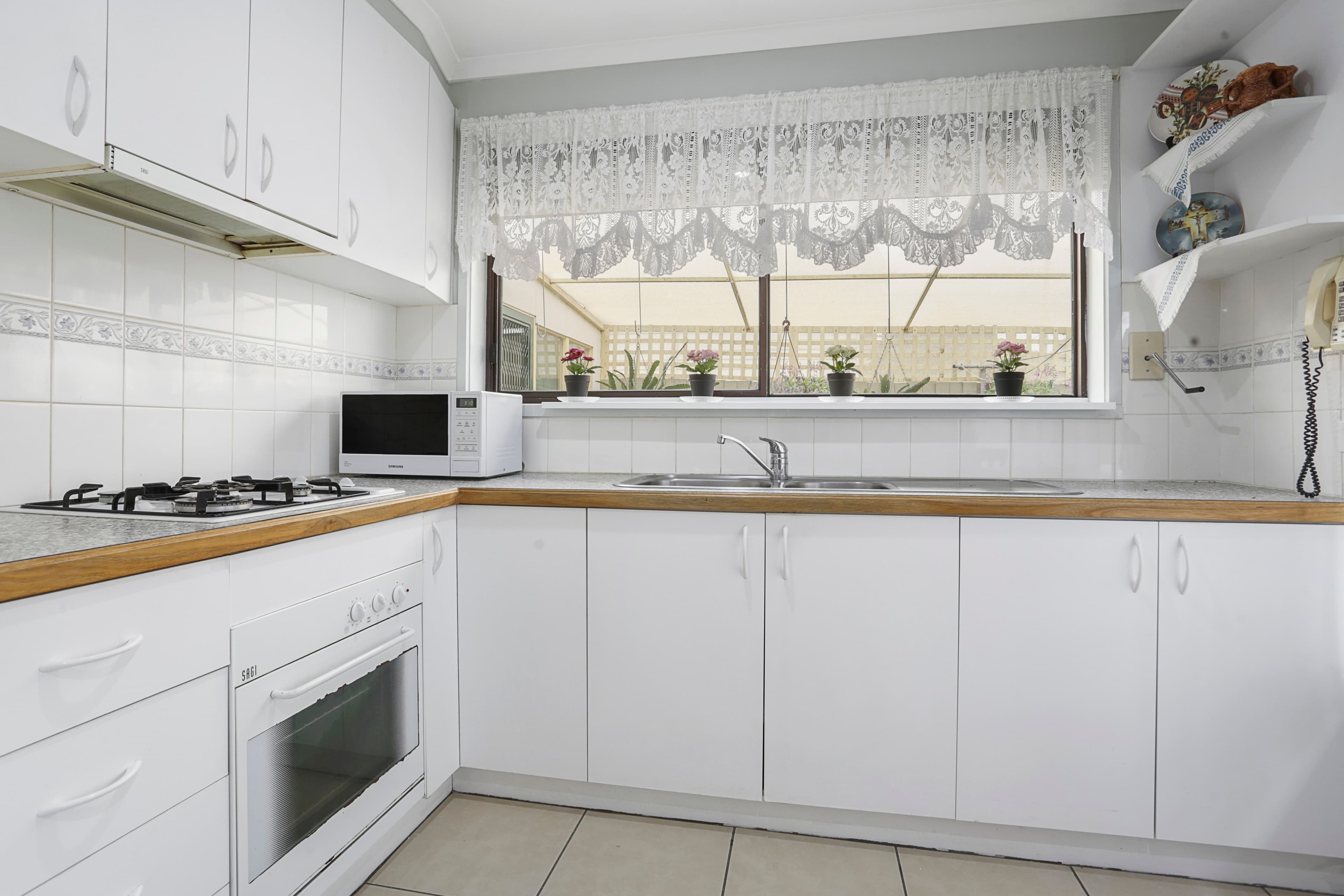 8 Stuart Street, Noble Park VIC 3174, Noble Park - Thumbnail 4