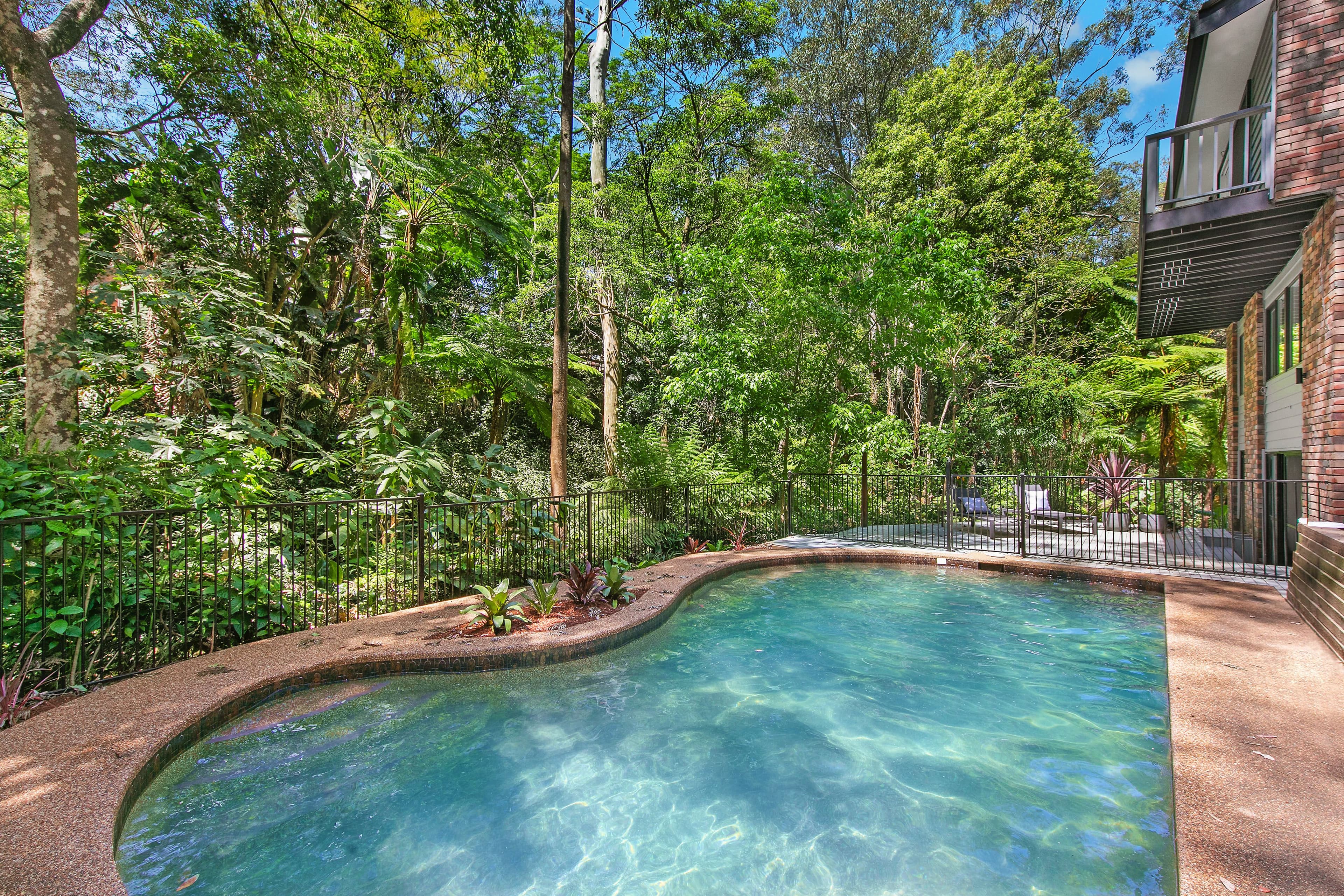 10 Adelong Place, Wahroonga - Thumbnail 2