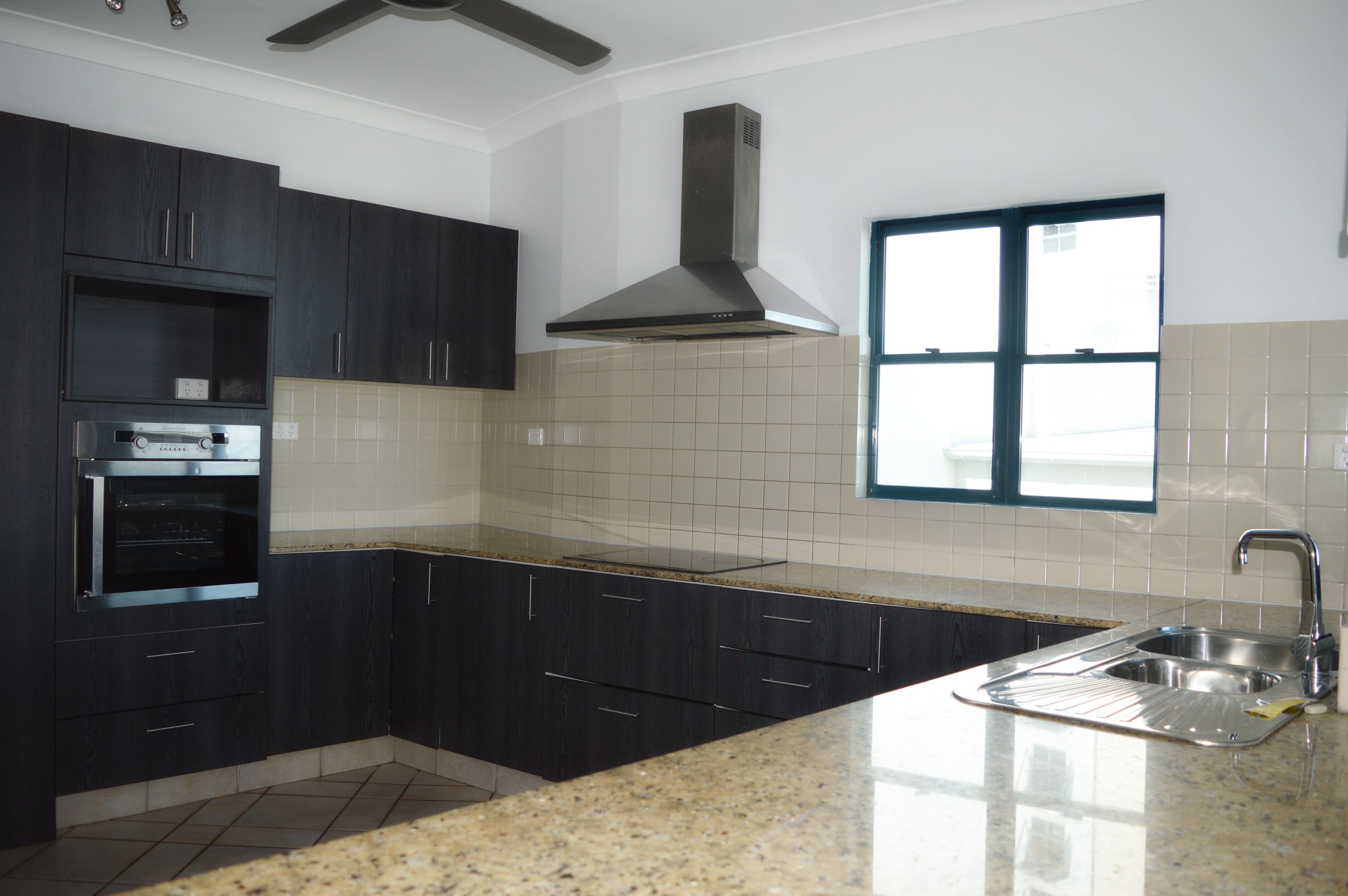 46/8 Knuckey Street, DARWIN CITY NT 0800, Darwin City - Image 1