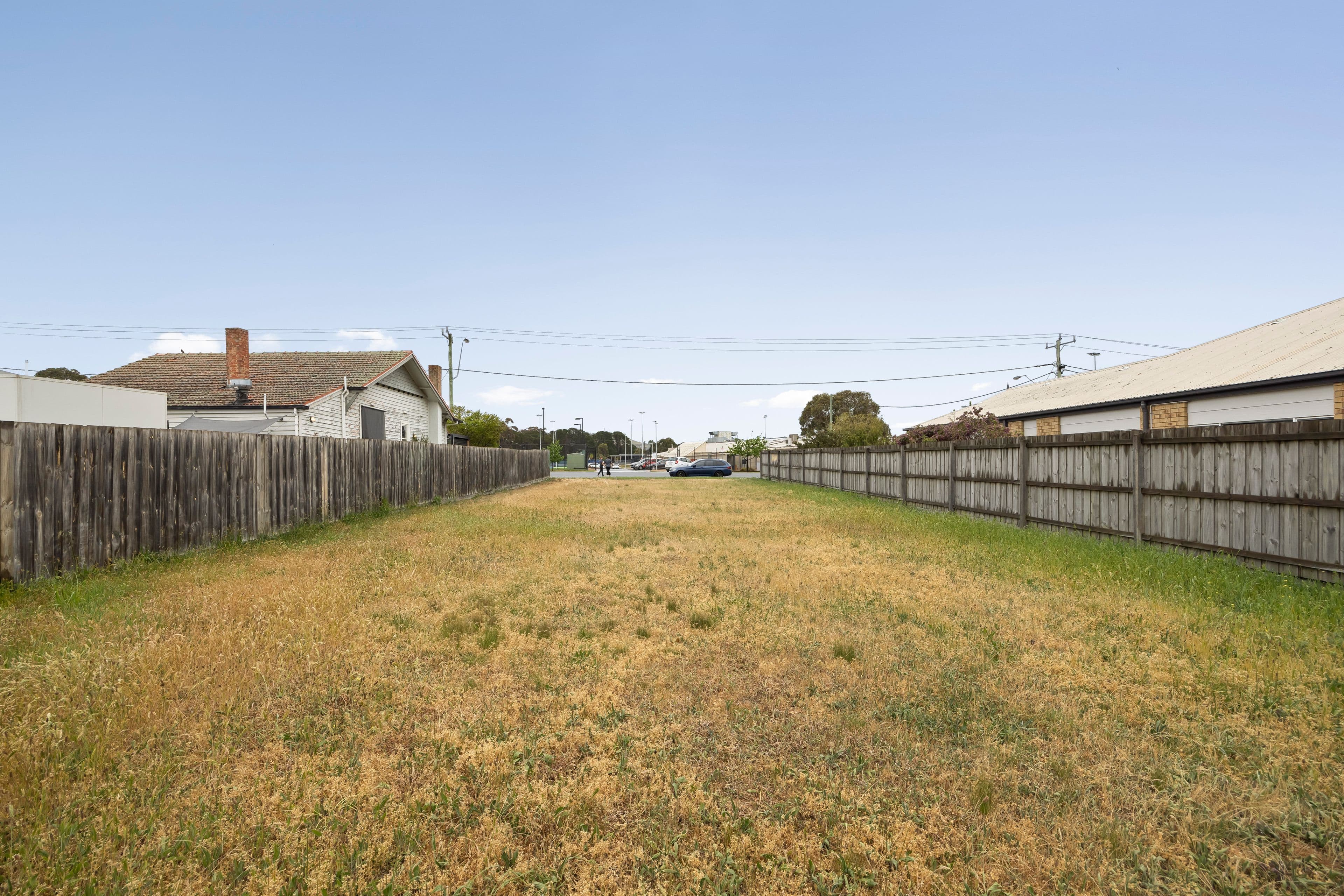 23 Ligar Street, Sunbury VIC 3429, Sunbury - Thumbnail 2