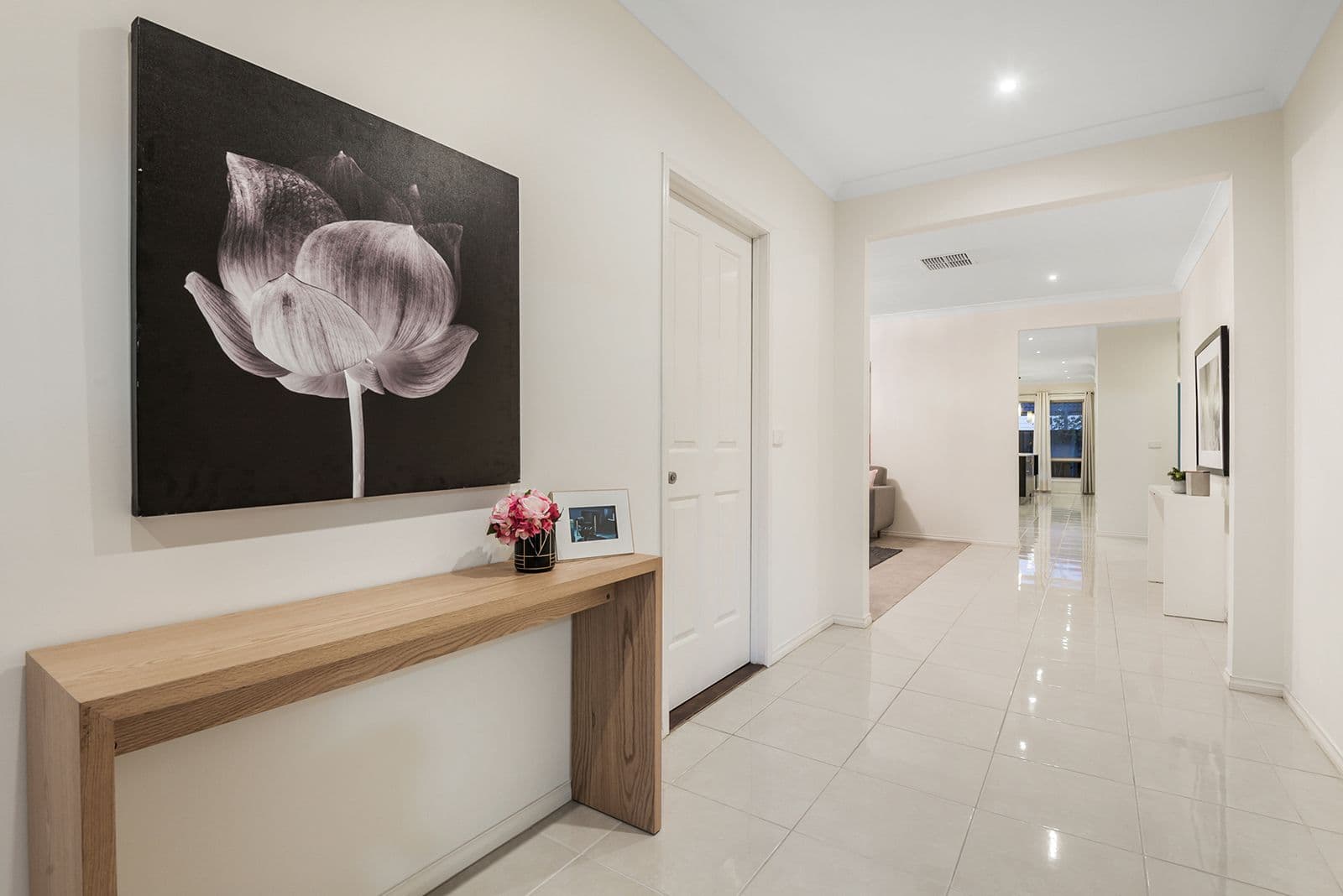 154 Newbury Boulevard, Craigieburn VIC 3064, Craigieburn - Thumbnail 2