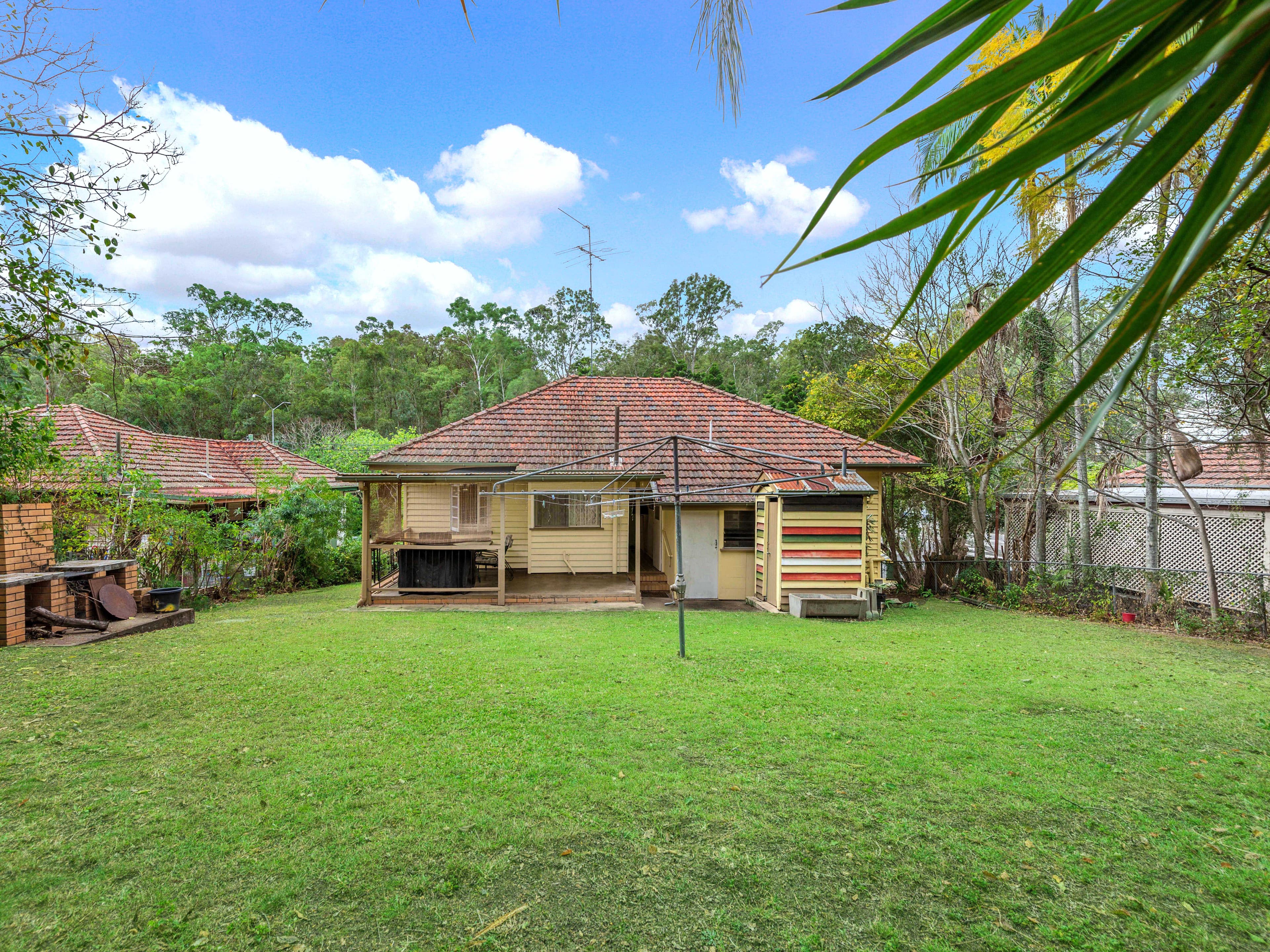 8 Warburton Street, Bardon QLD 4065, Bardon - Thumbnail 2