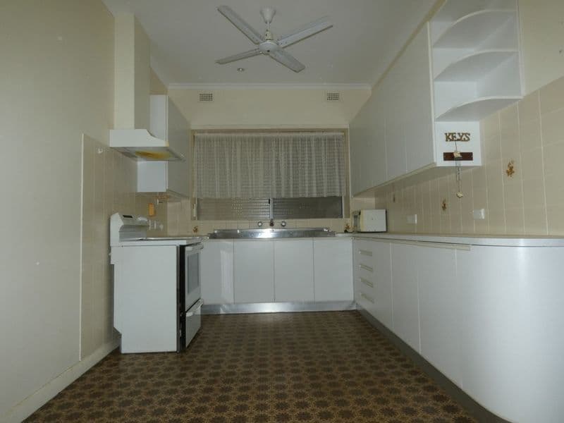 8 Fourth Street, Warooka SA 5577, Warooka - Thumbnail 4