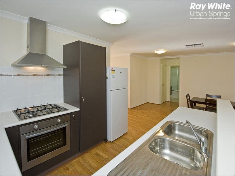 8/35 Henry Street, East Cannington WA 6107, East Cannington - Thumbnail 3