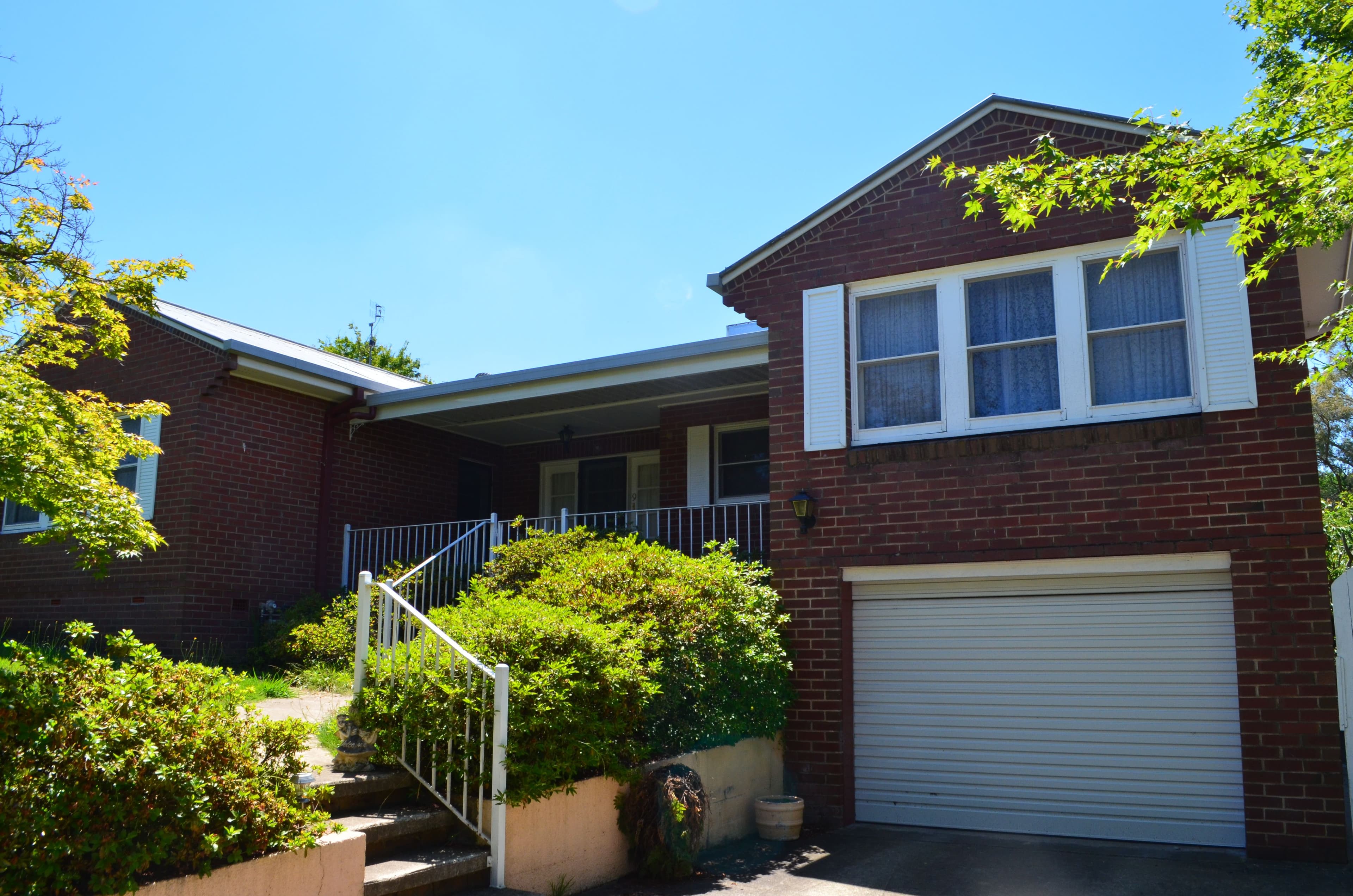 9 Clunie Avenue, Tumut - Image 1