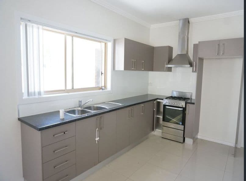 8 Saurine Street, Bankstown NSW 2200, Bankstown - Thumbnail 3