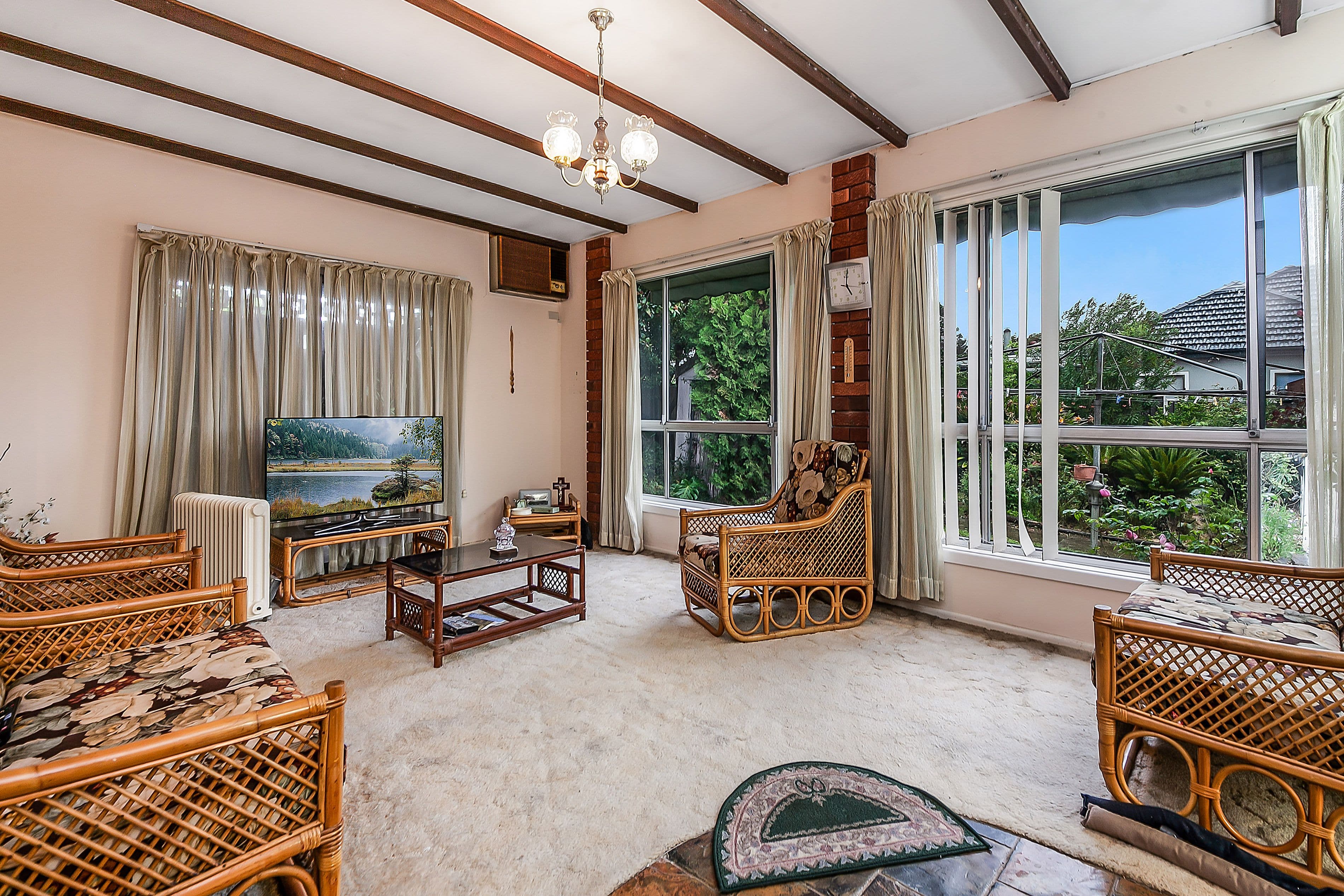 92 Hillcrest Avenue, Greenacre - Thumbnail 2