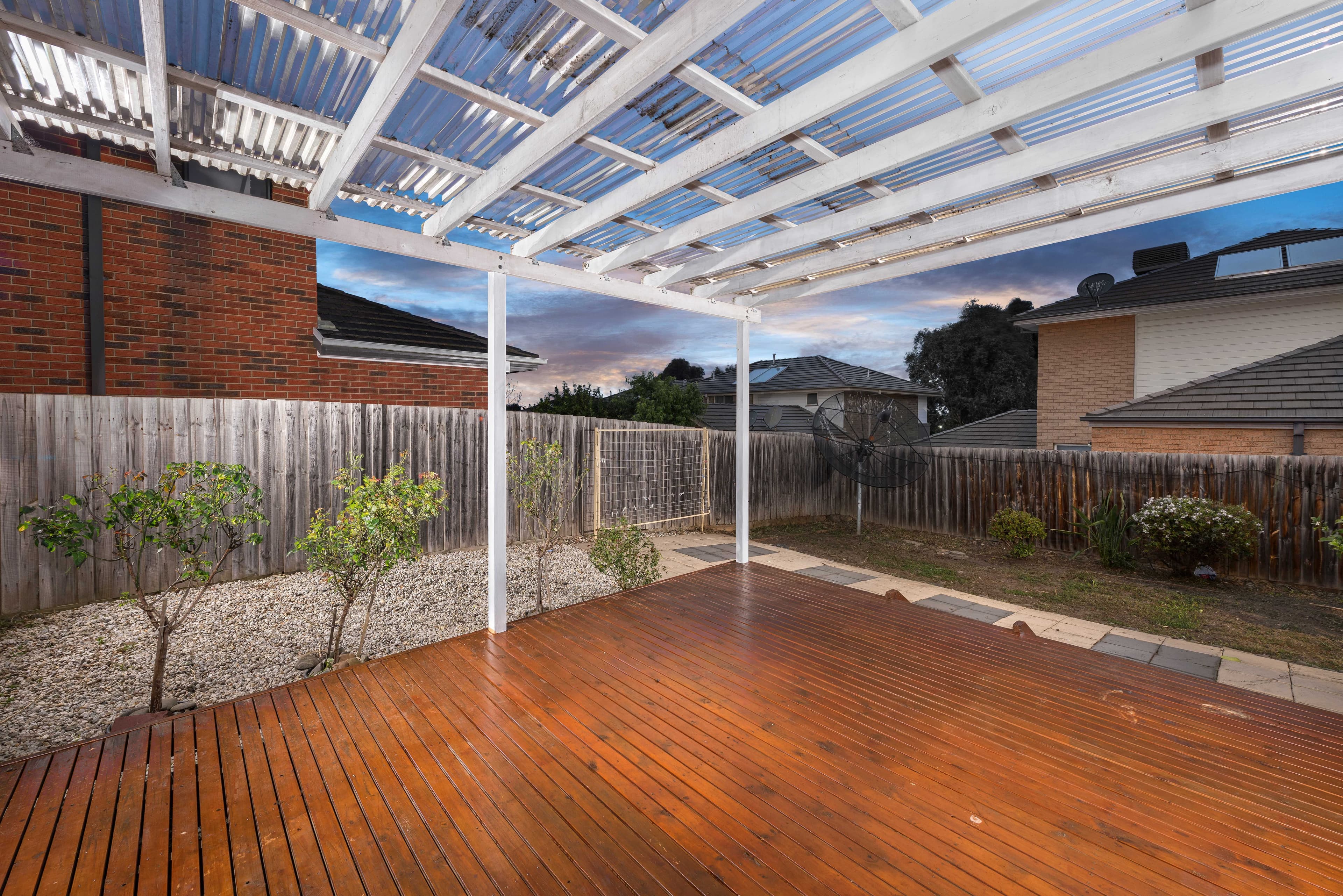 12 Minerva Rise, Epping VIC 3076, Epping - Thumbnail 2