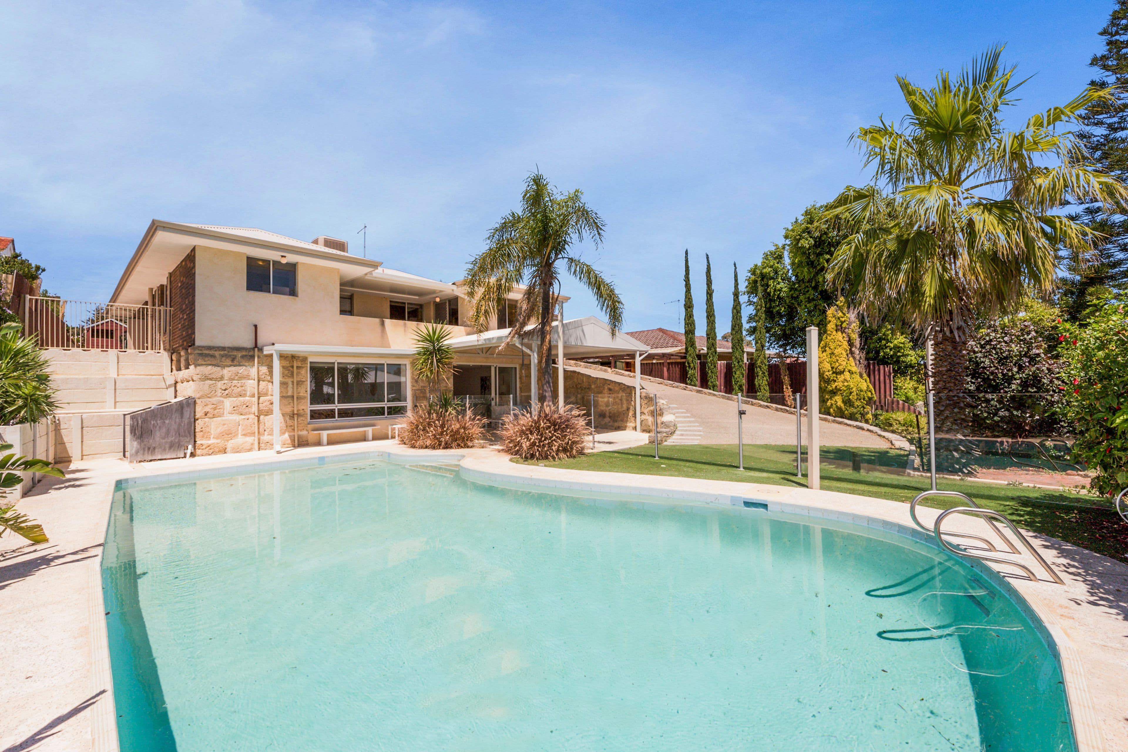 138 Bridgewater Drive, Kallaroo WA 6025, Kallaroo - Thumbnail 2