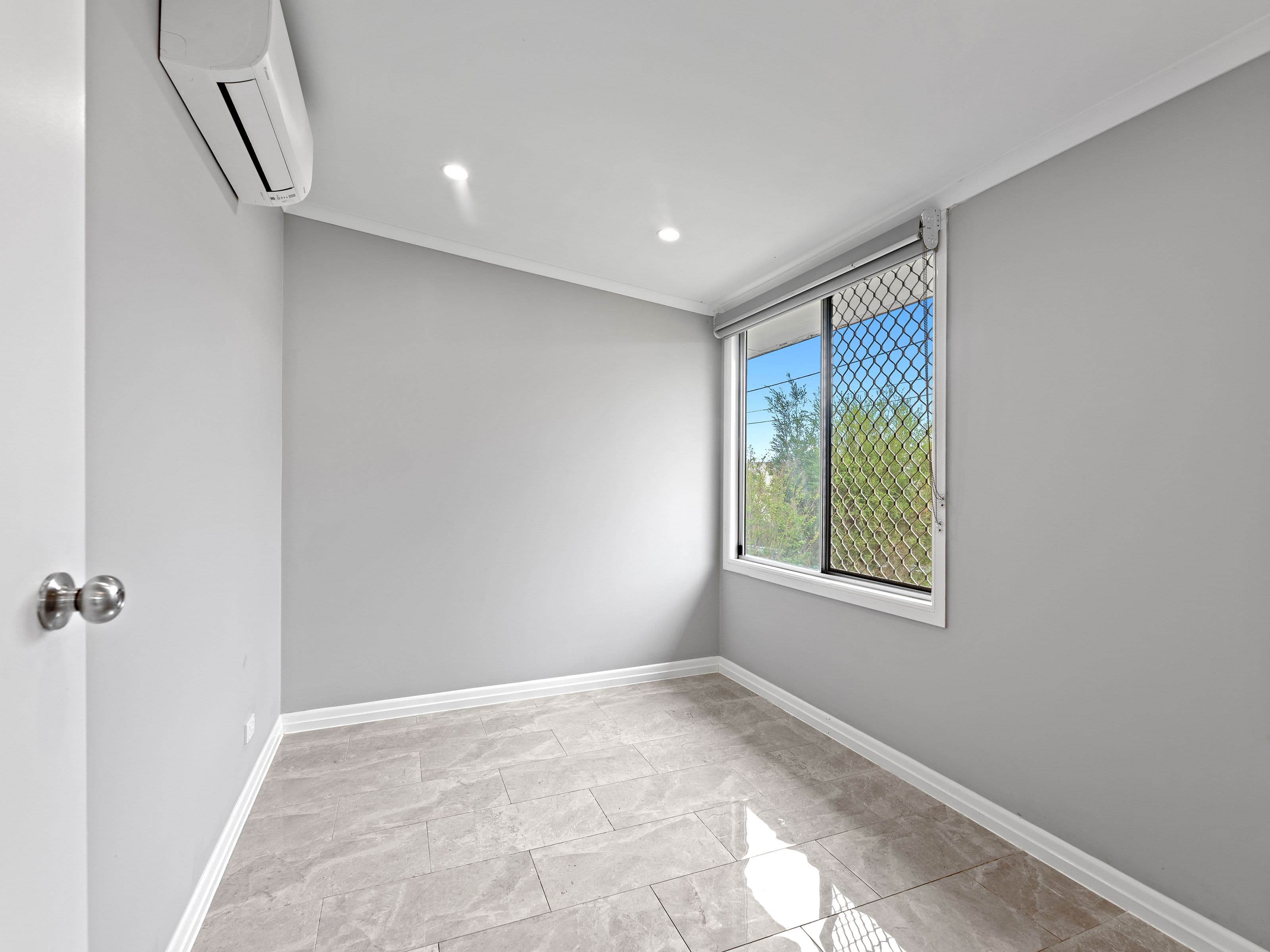 4 Slone Street, Riverview QLD 4303, Riverview - Thumbnail 7