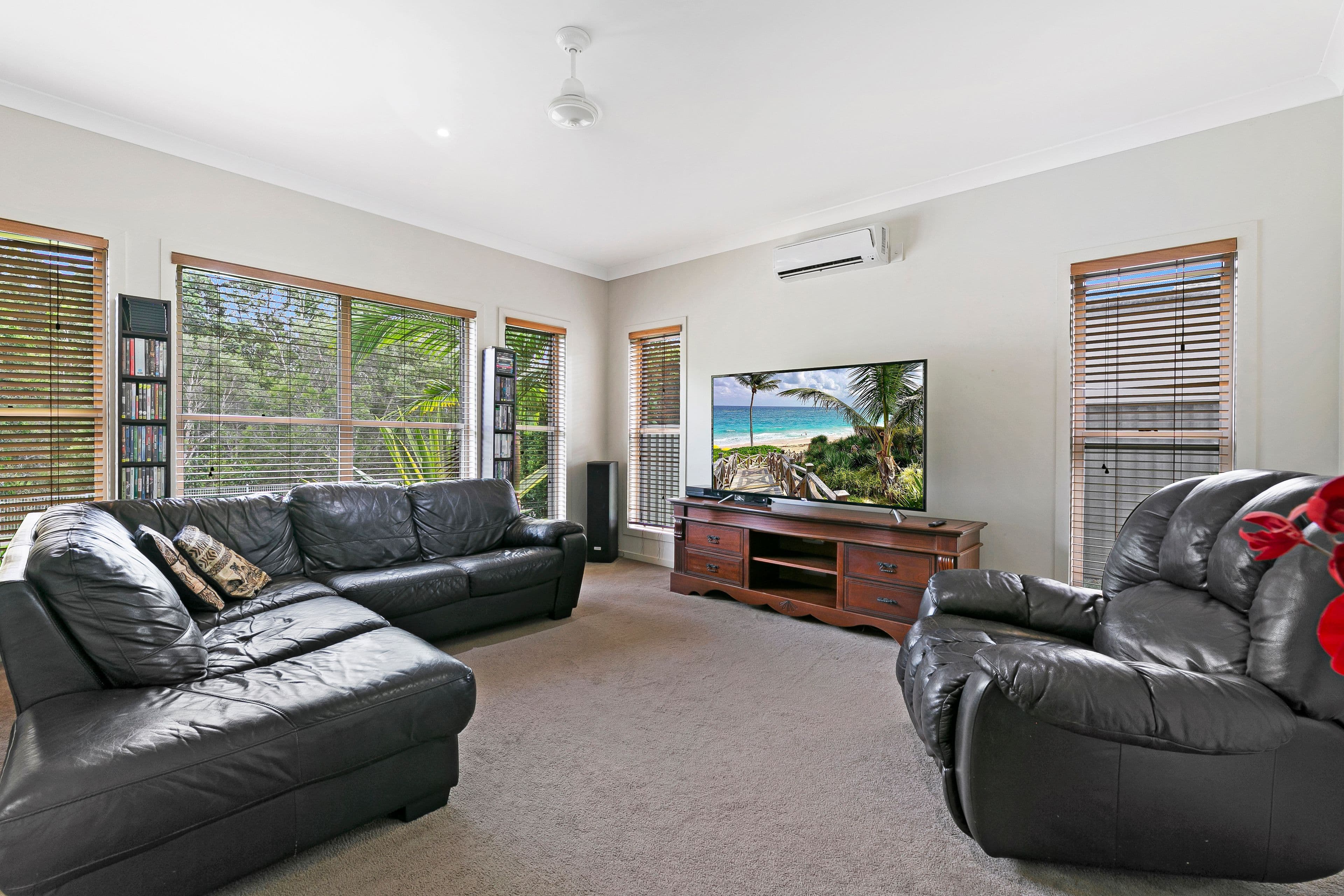 13 Emerson Drive, Bonogin QLD 4213, Bonogin - Thumbnail 7