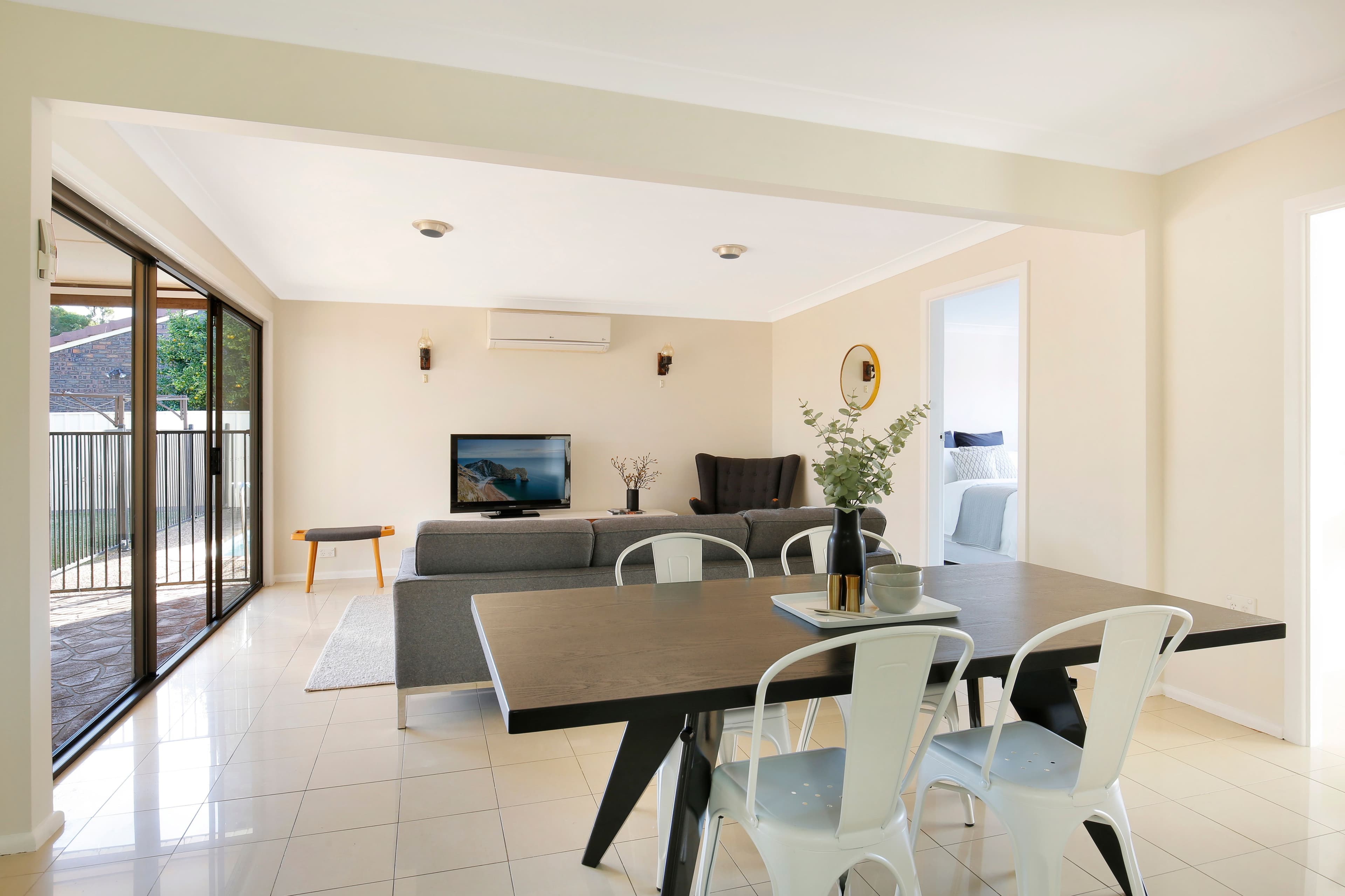 122 Blackman Parade, Unanderra - Image 1