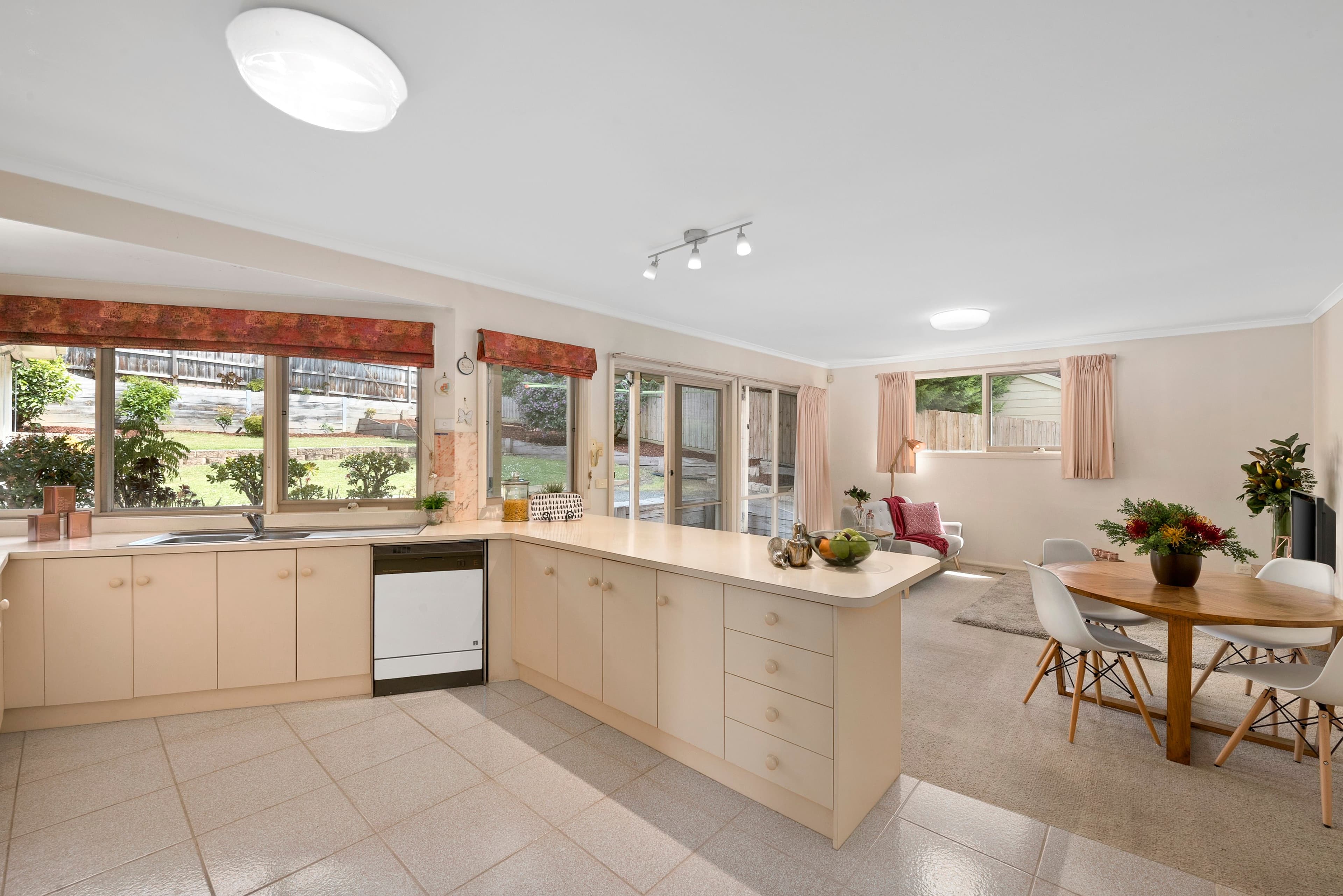 3 Refuge Close, Doncaster East VIC 3109, Doncaster East - Thumbnail 4