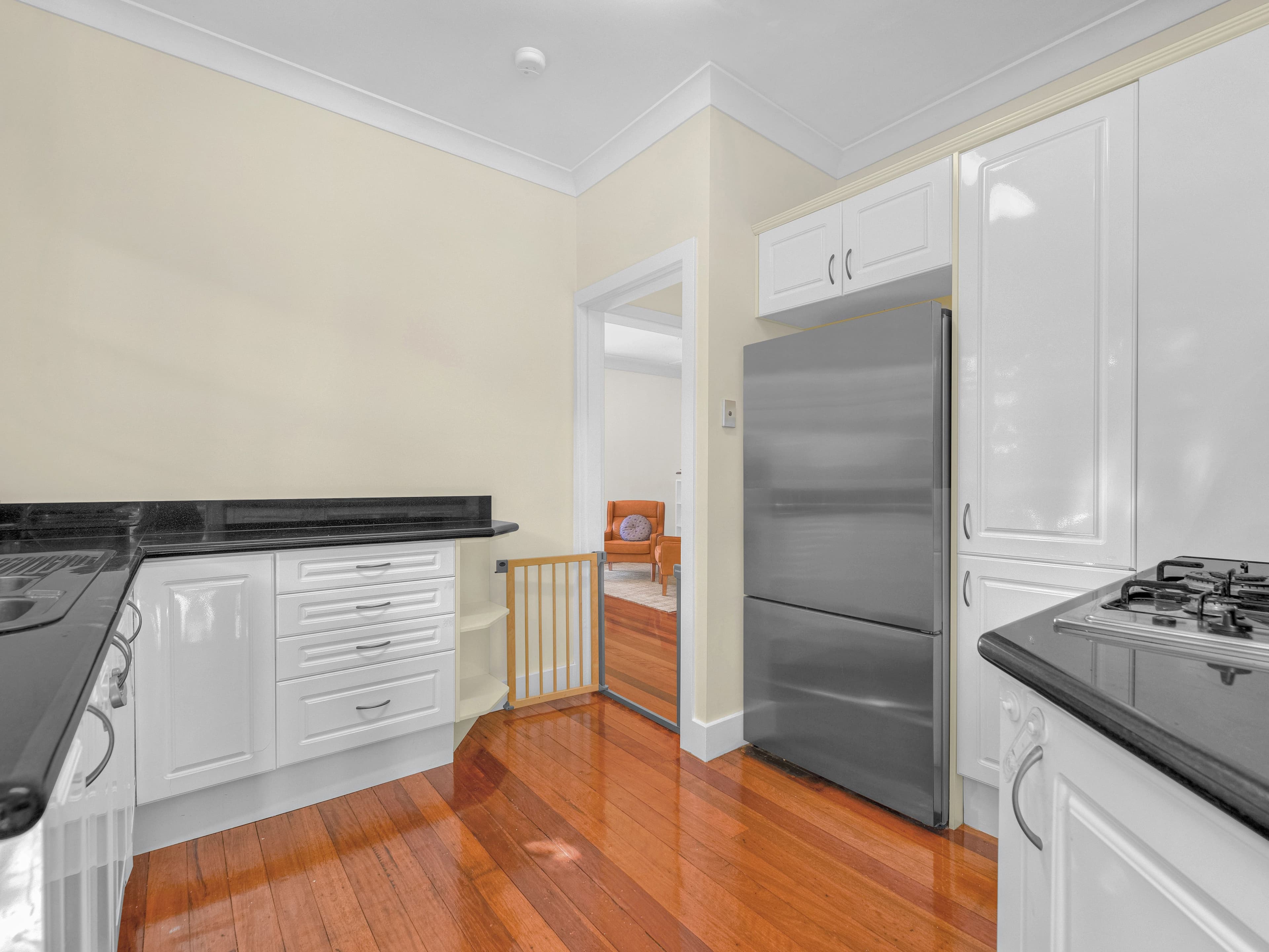 22 Belfast Street, Yeronga QLD 4104, Yeronga - Thumbnail 3