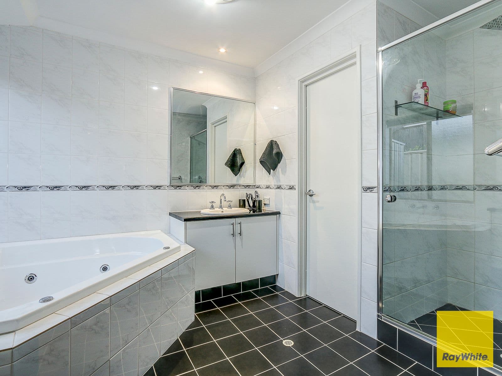 23 Rossmore Drive, Madeley WA 6065, Madeley - Thumbnail 7