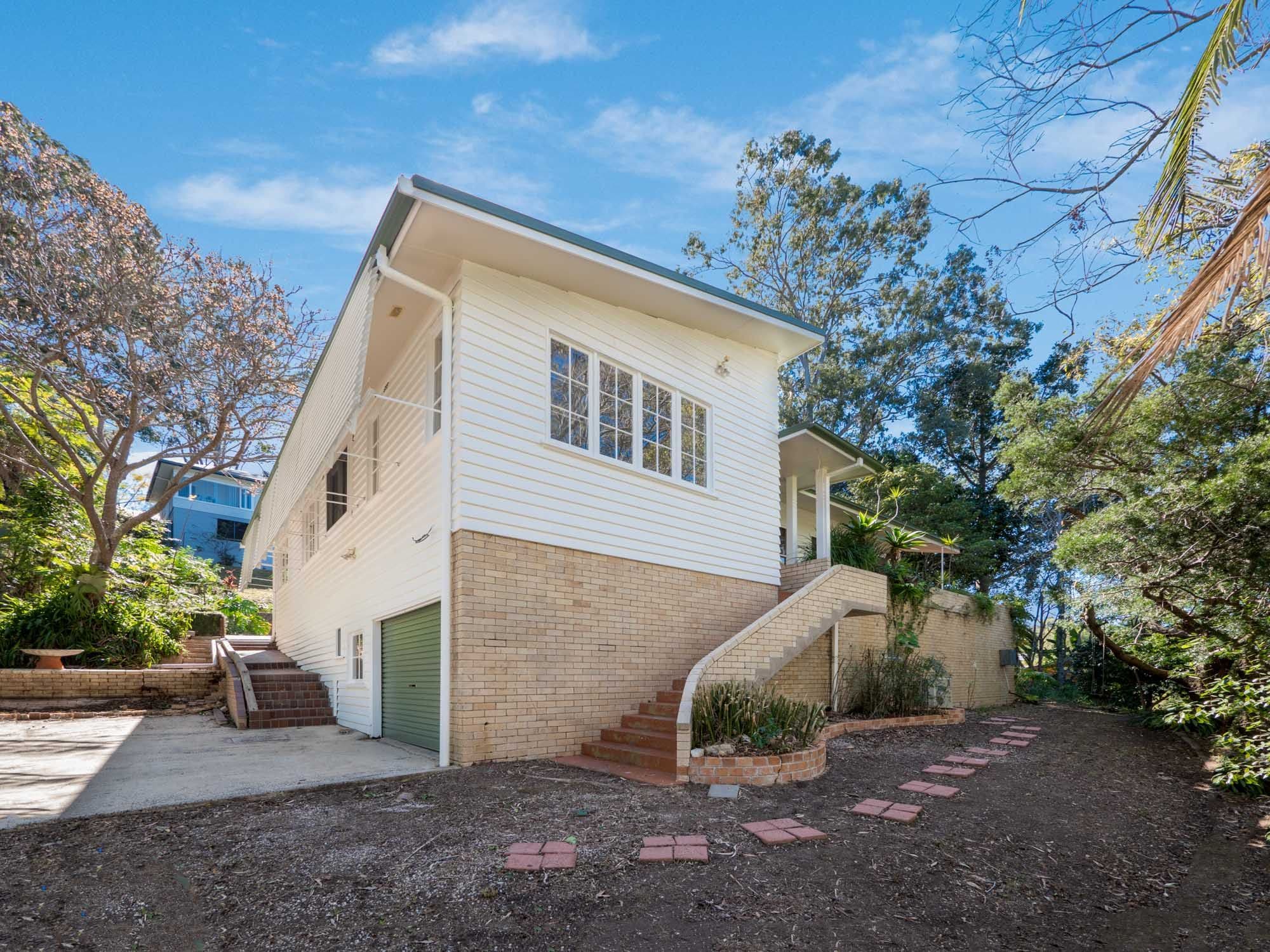 2 Showview Street, Girards Hill - Thumbnail 2