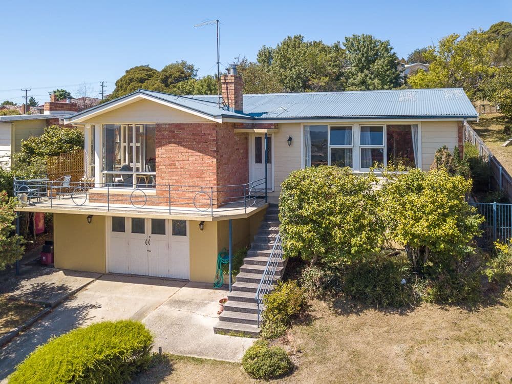13 Fairthorne Road, Trevallyn TAS 7250, Trevallyn - Thumbnail 2