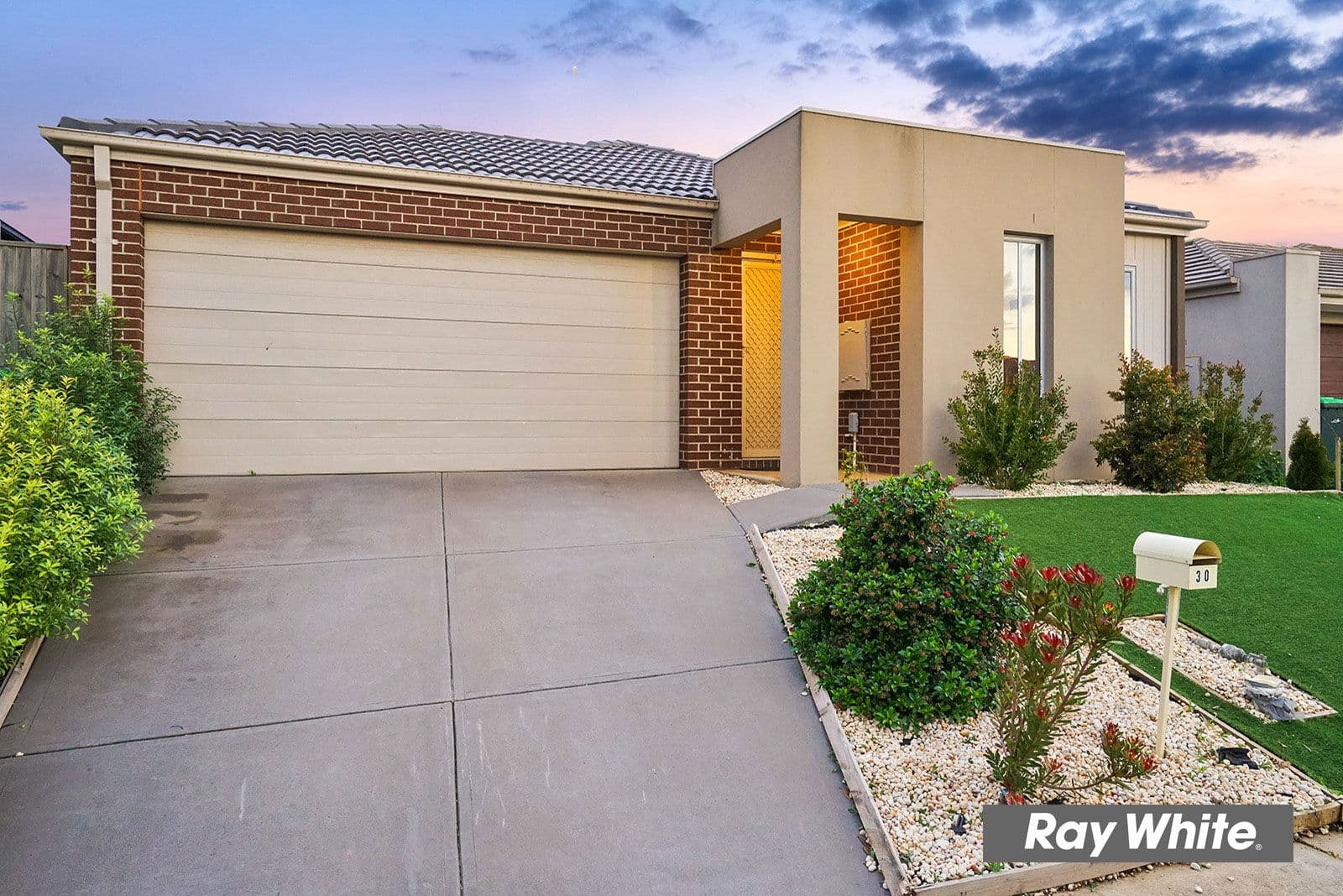 30 Larson Avenue, Tarneit VIC 3029, Tarneit - Thumbnail 3