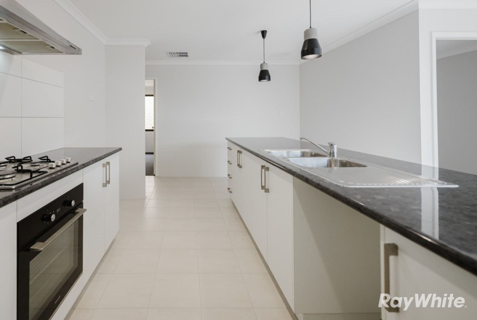 284 Peelwood Parade, Halls Head WA 6210, Halls Head - Thumbnail 5