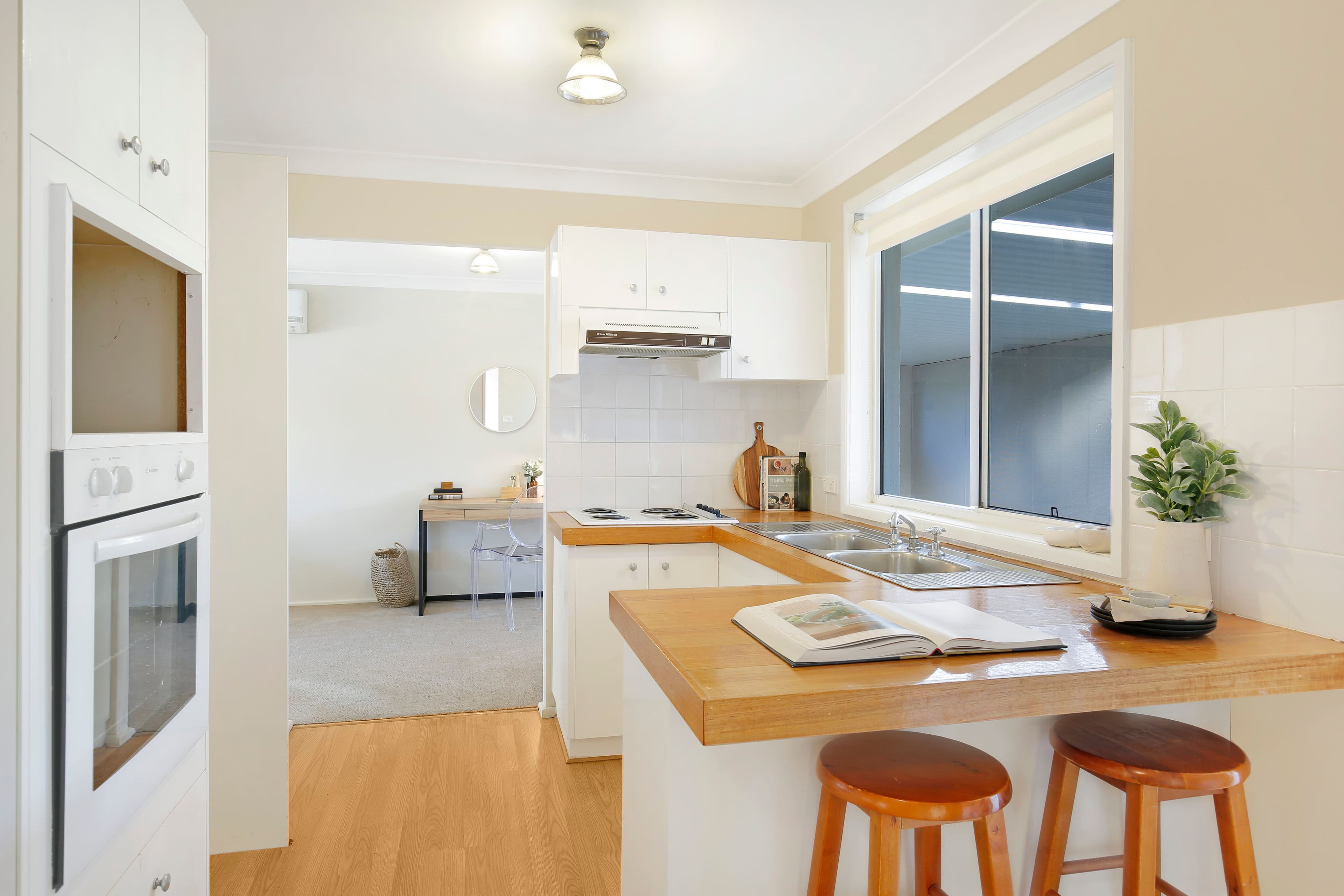 31 Habeda Avenue, Horsley - Thumbnail 2