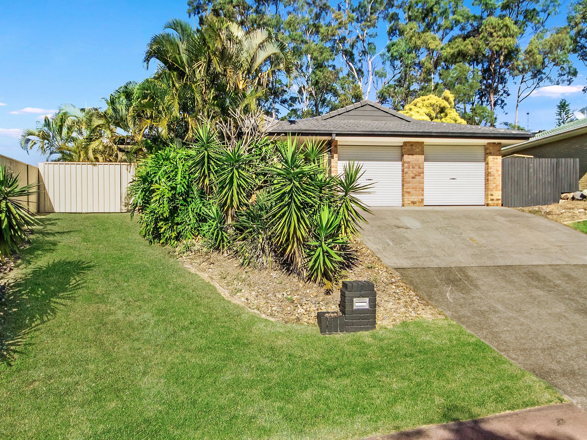 4 Western Way, Oxenford QLD 4210, Oxenford - Thumbnail 2