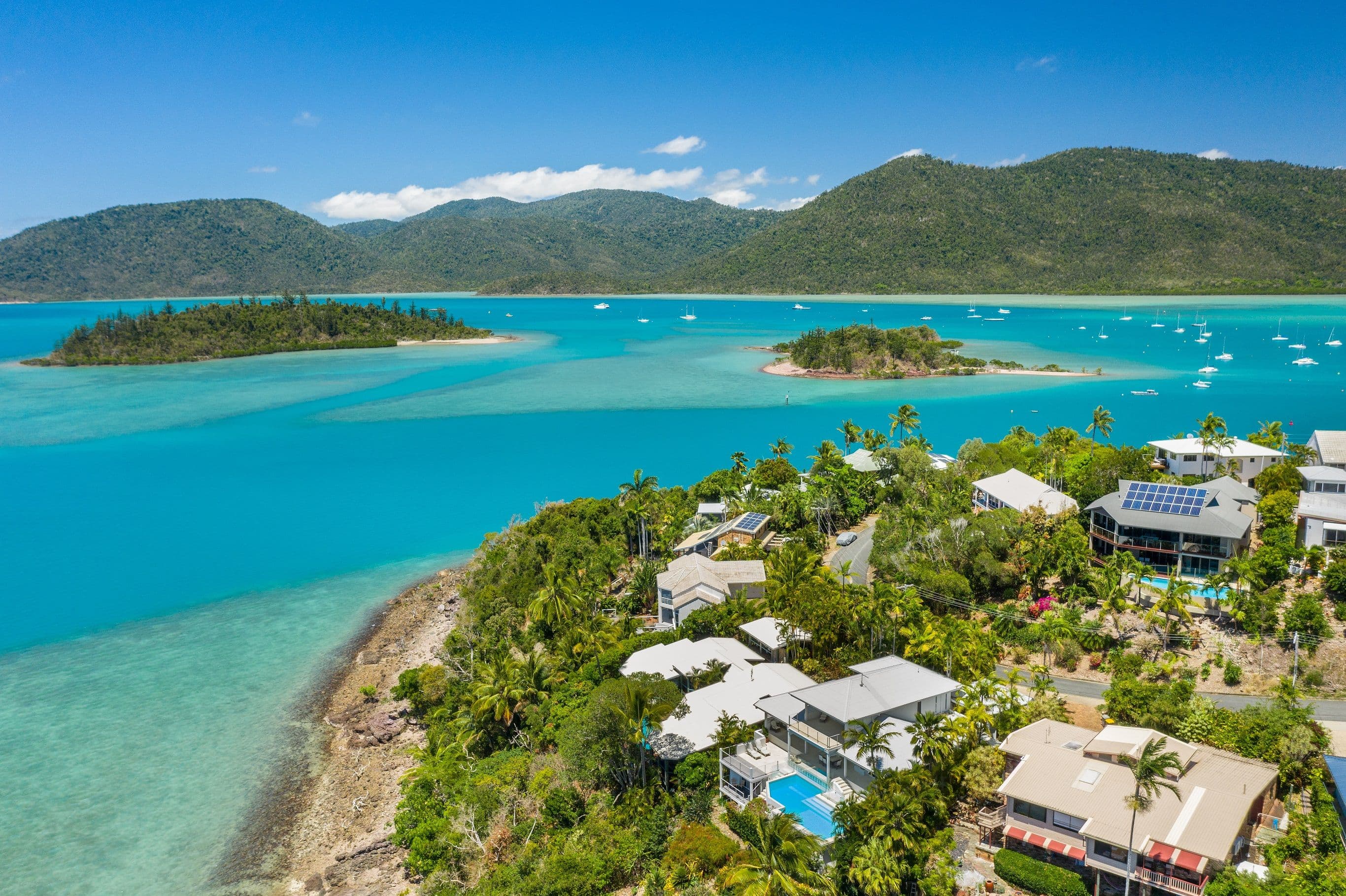 17 Warrain Street, Shute Harbour QLD 4802, Shute Harbour - Thumbnail 4