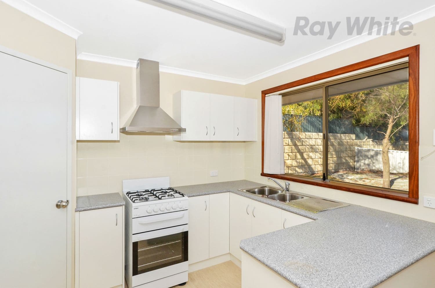 73 Discovery Drive, Spencer Park WA 6330, Spencer Park - Thumbnail 2
