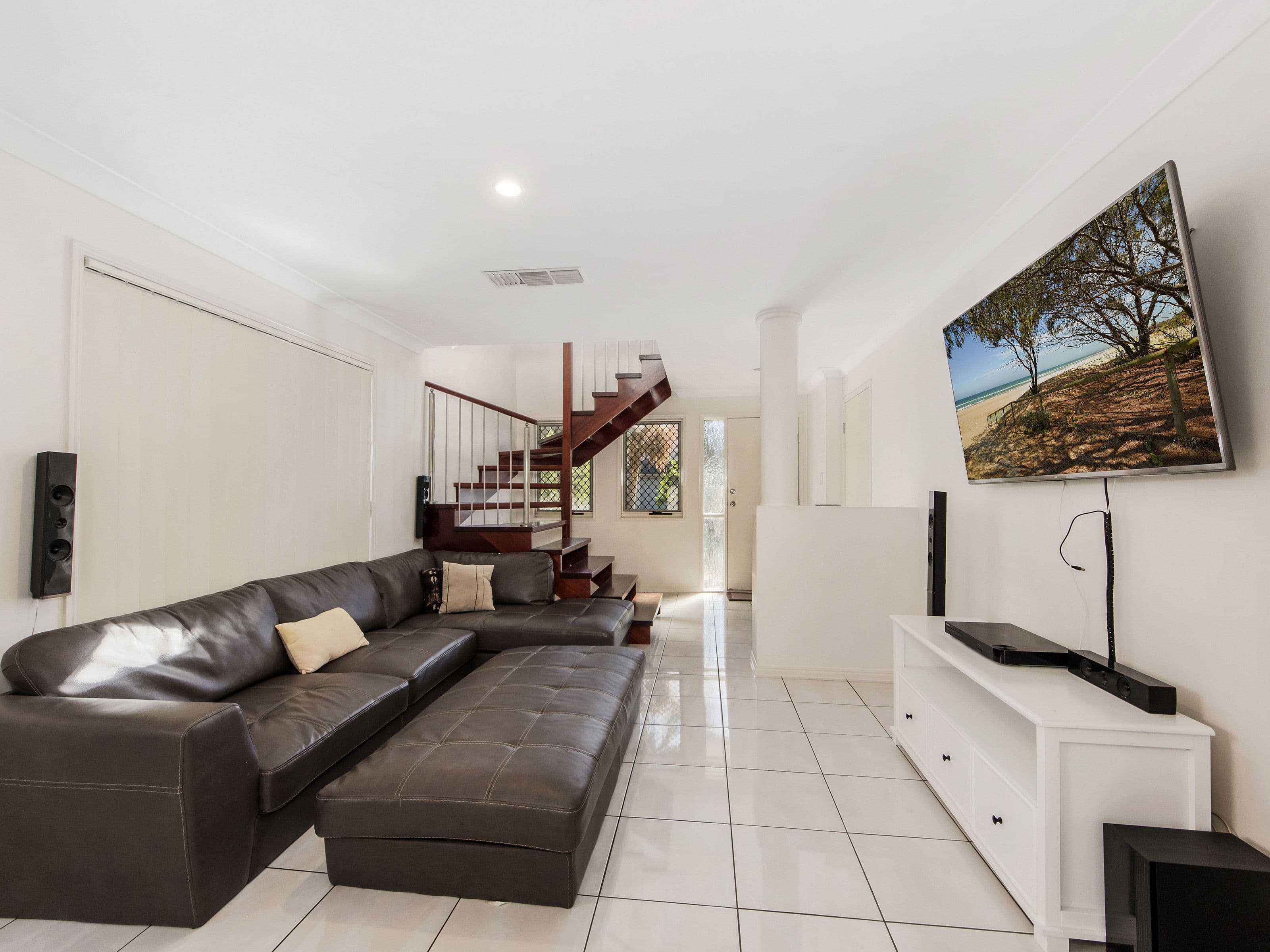 8 Eliena Way, Upper Coomera QLD 4209, Upper Coomera - Thumbnail 5