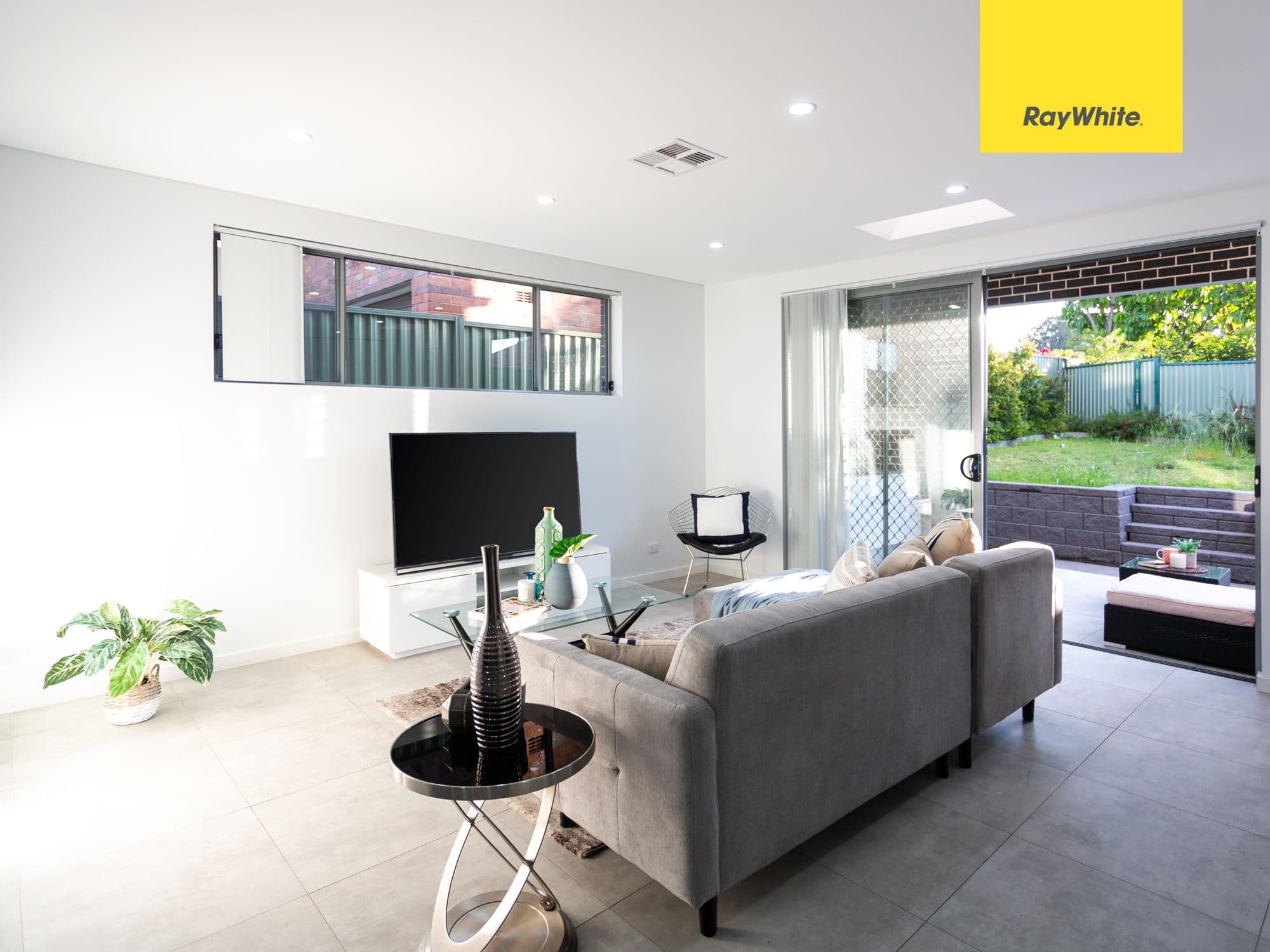 3 ENOGGERA Road, Beverly Hills NSW 2209, Beverly Hills - Thumbnail 5