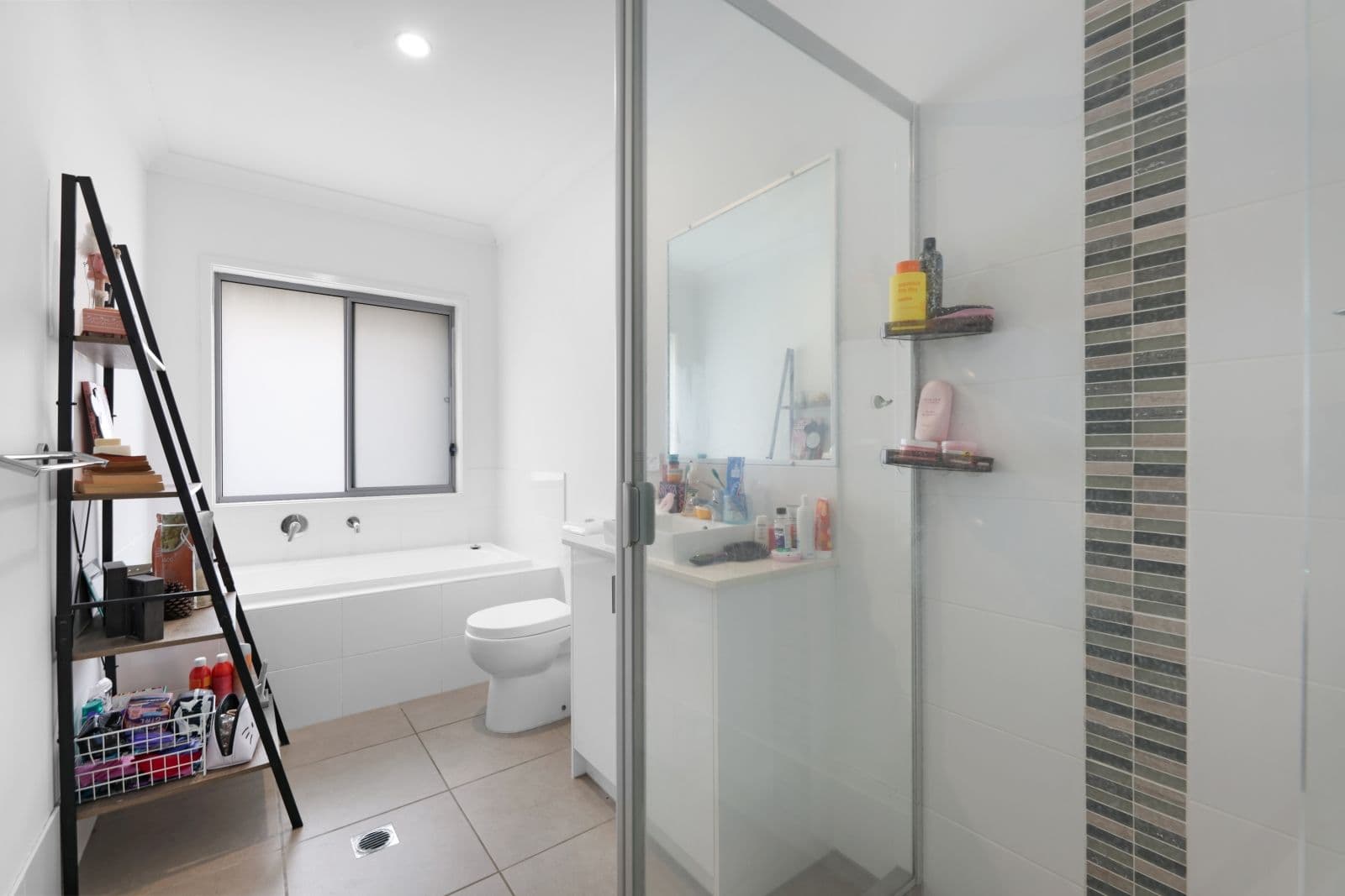 16 Sapphire Place, Elanora QLD 4221, Elanora - Thumbnail 8