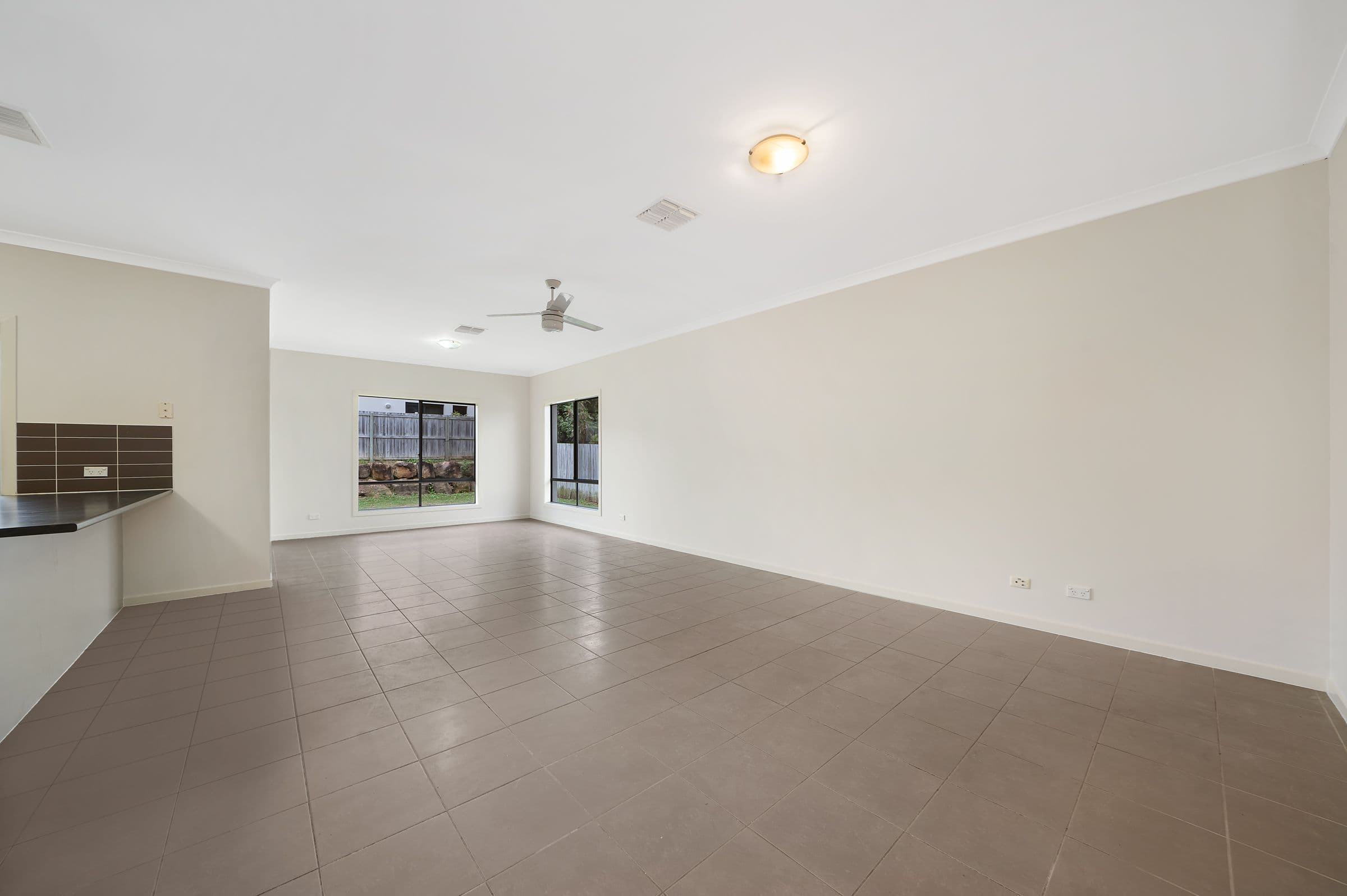 27 Dunes Crescent, North Lakes QLD 4509, North Lakes - Thumbnail 4