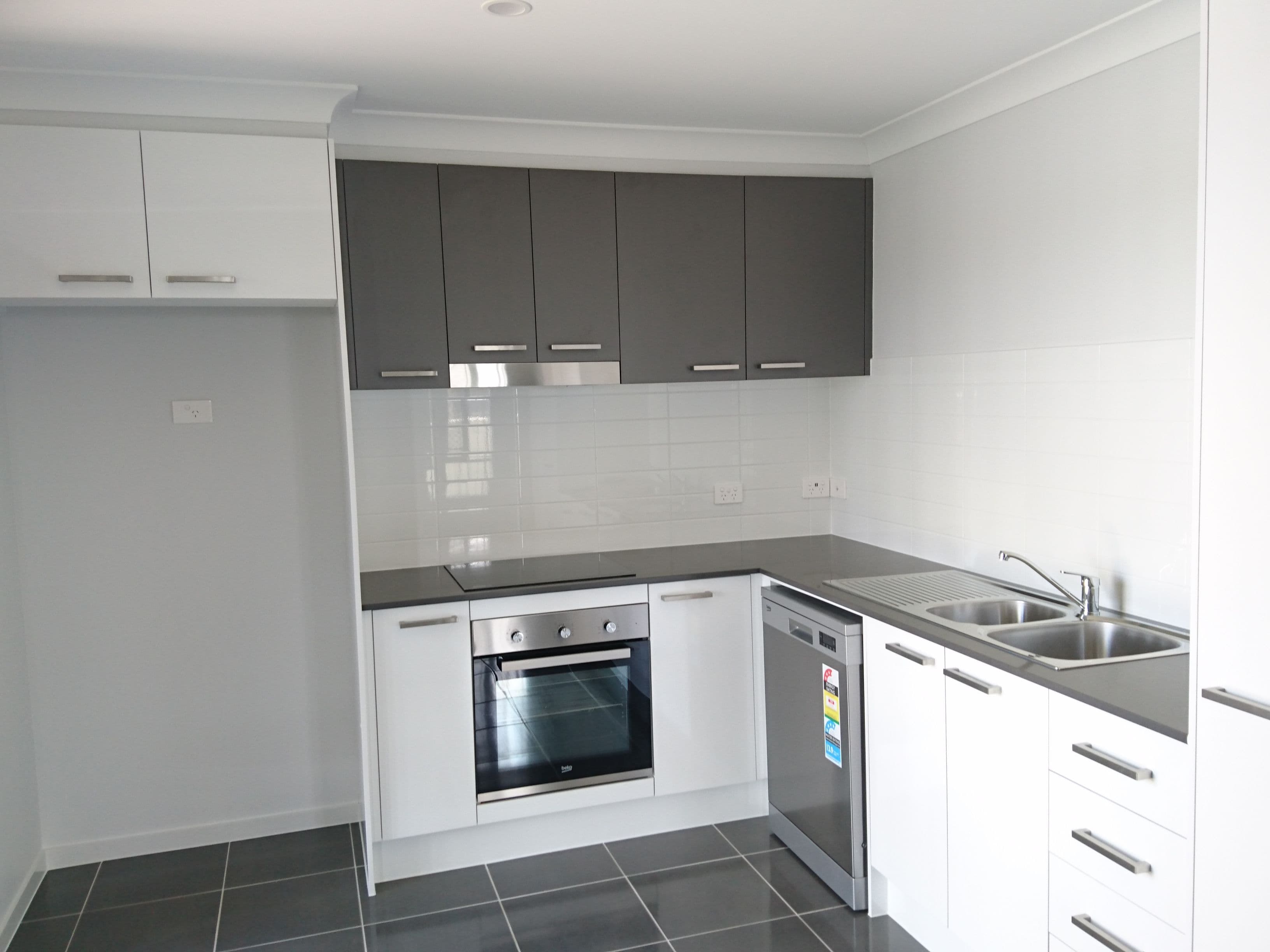 2/11A Allawah Street, Tamworth NSW 2340, Tamworth - Thumbnail 2