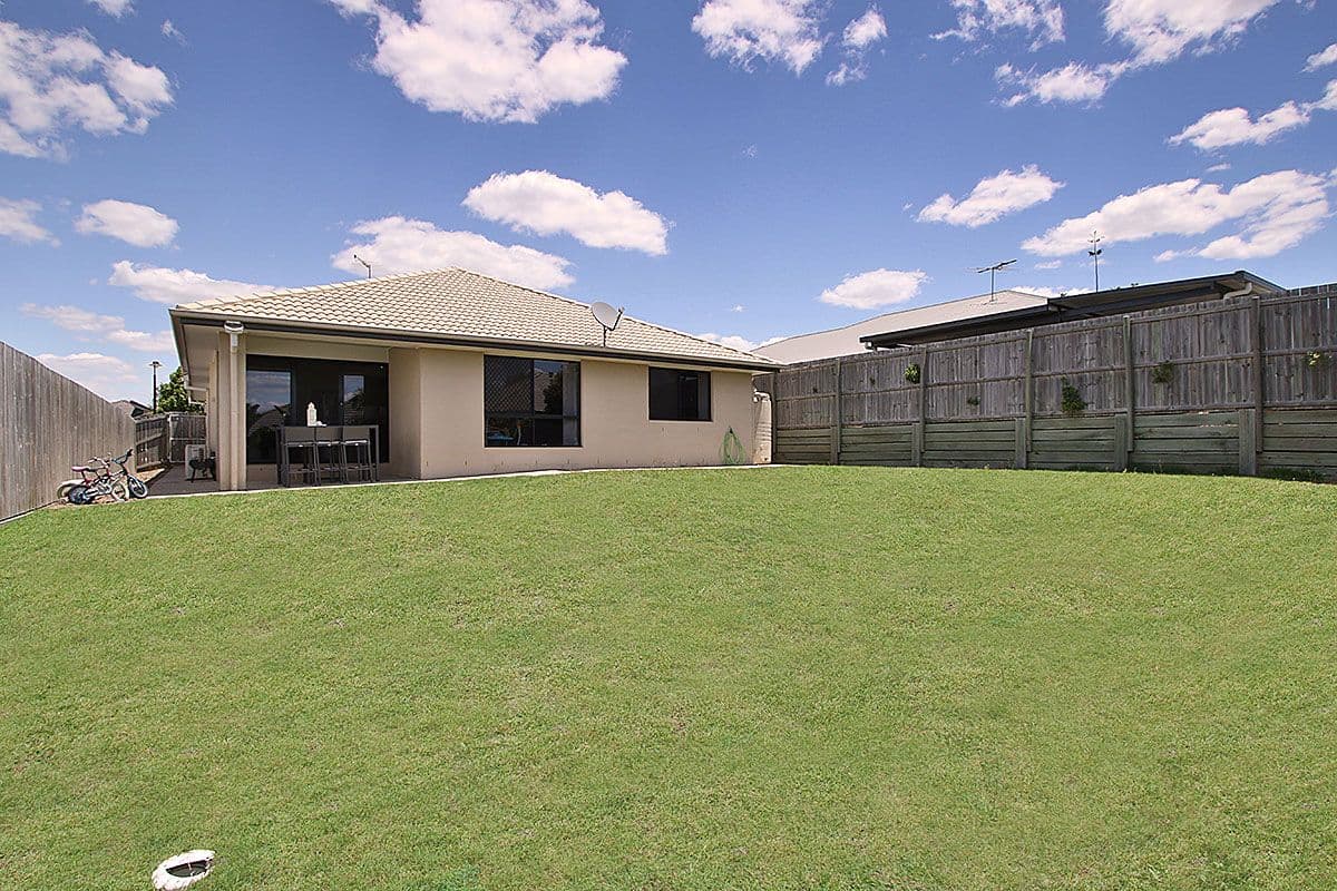 4 Azure Court, Deebing Heights QLD 4306, Deebing Heights - Thumbnail 2