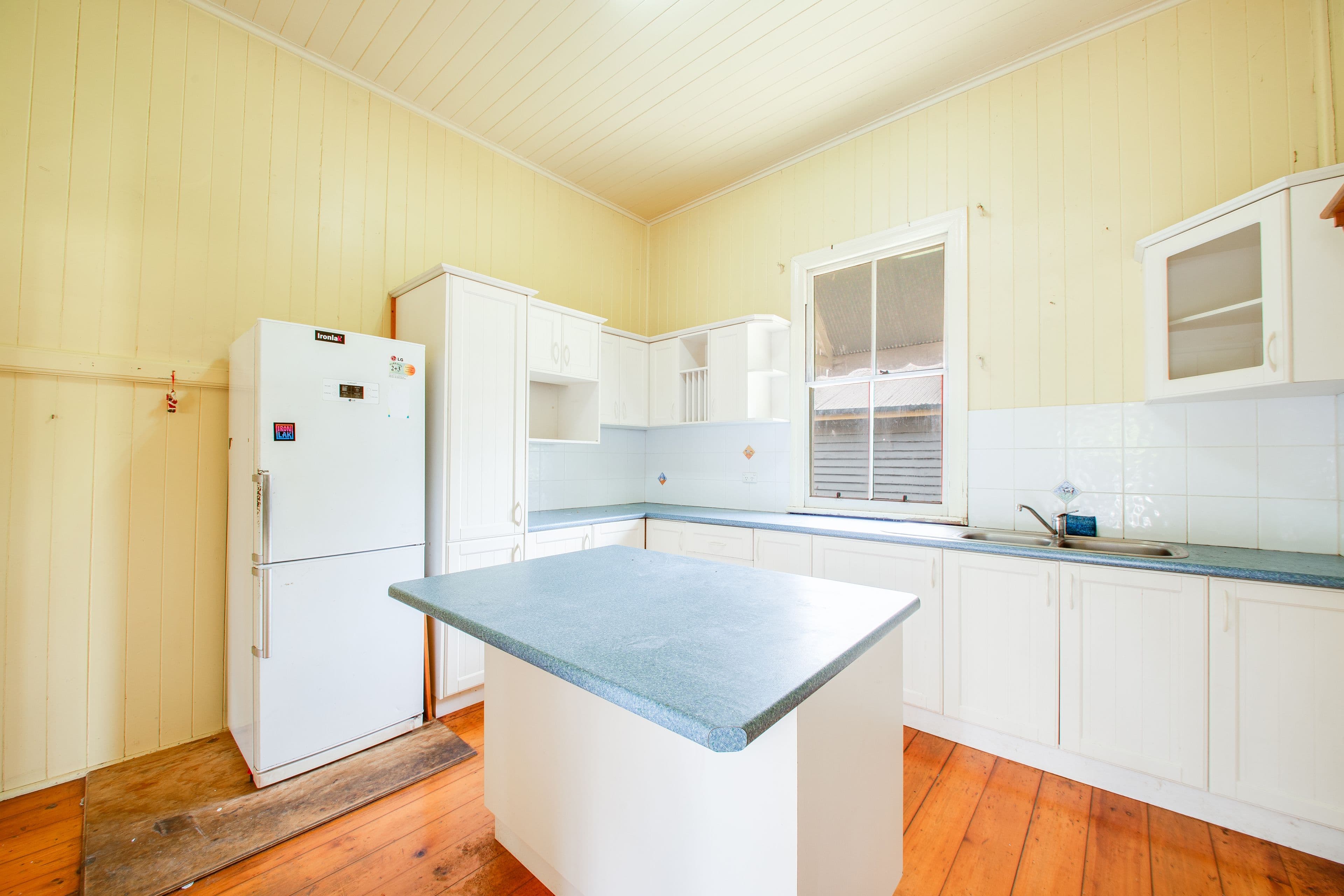 25 Woodford Street, One Mile QLD 4305, One Mile - Thumbnail 7