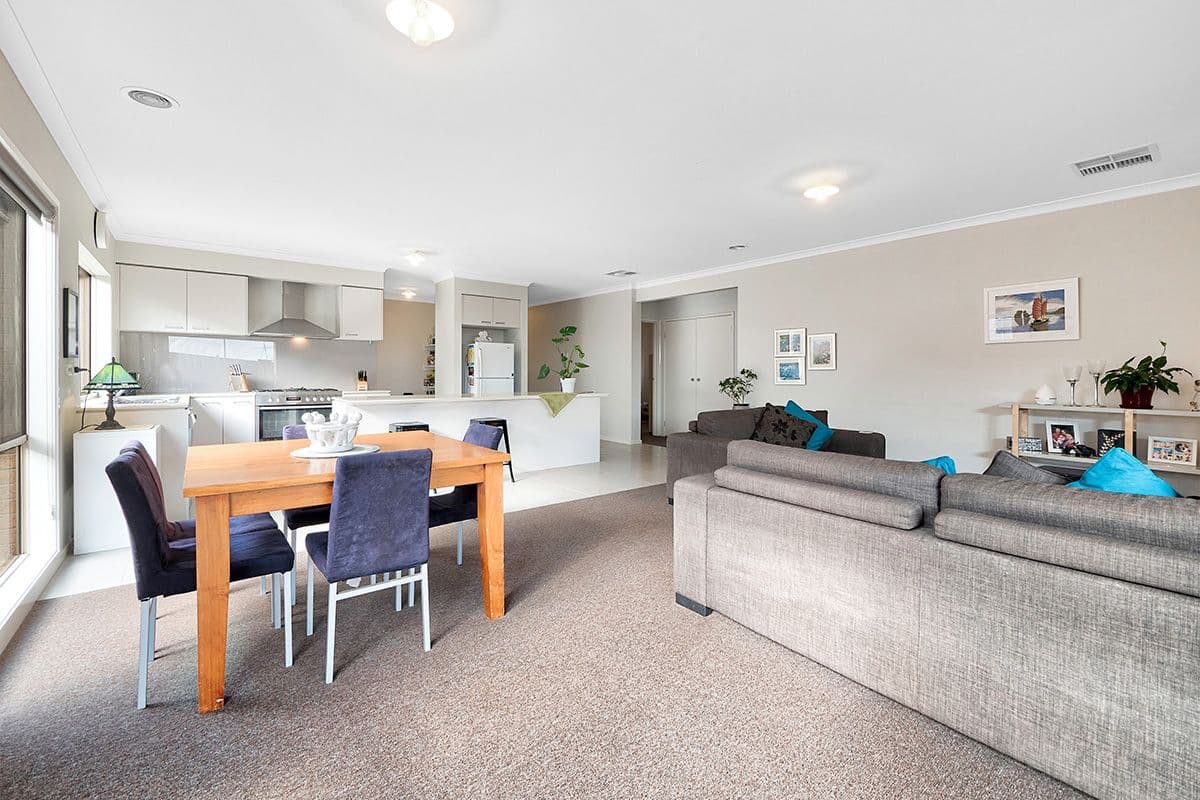 36 Macumba Drive, Clyde North VIC 3978, Clyde North - Thumbnail 4